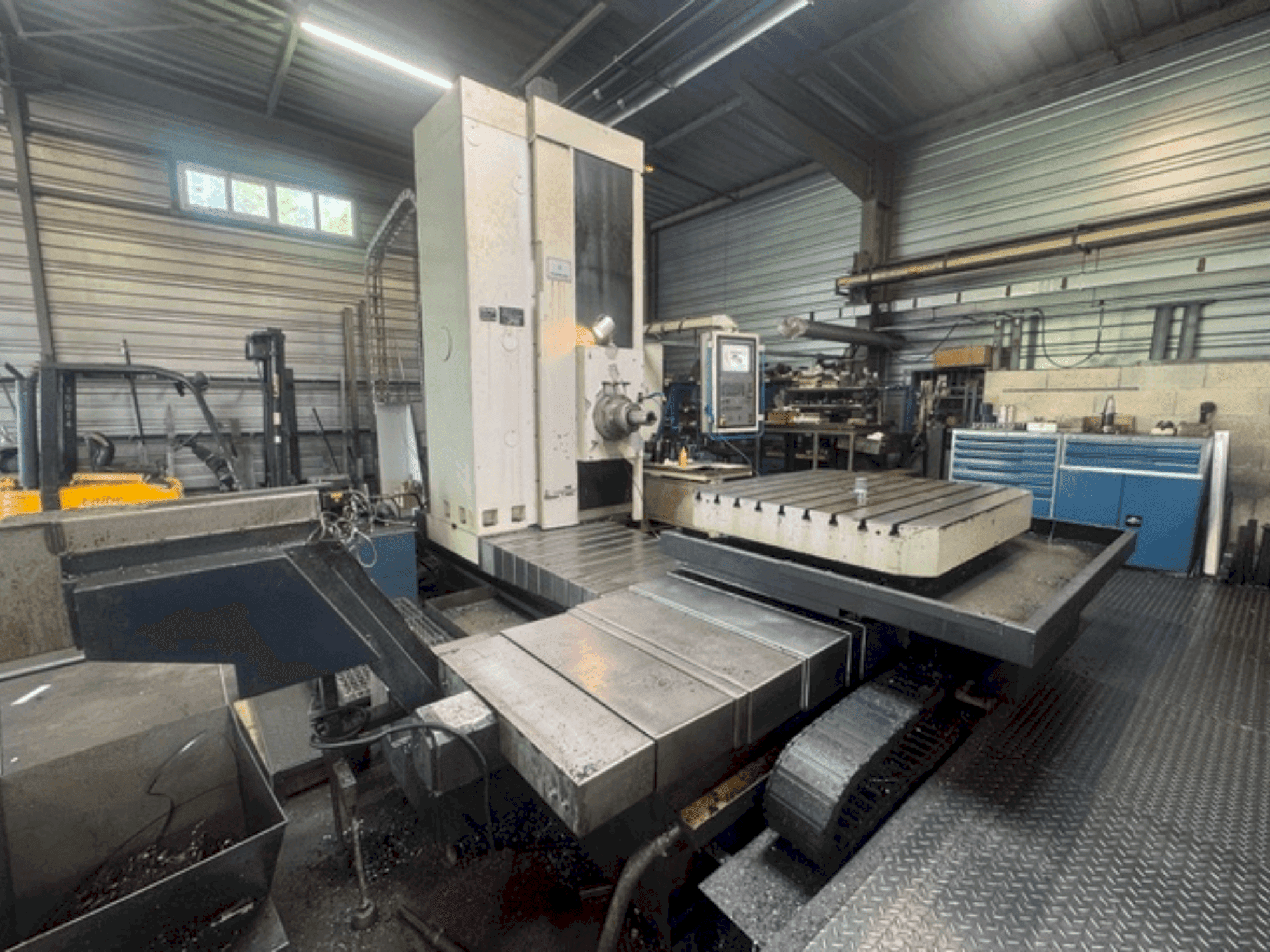 SMCTL PCB110-maskinen framifrån