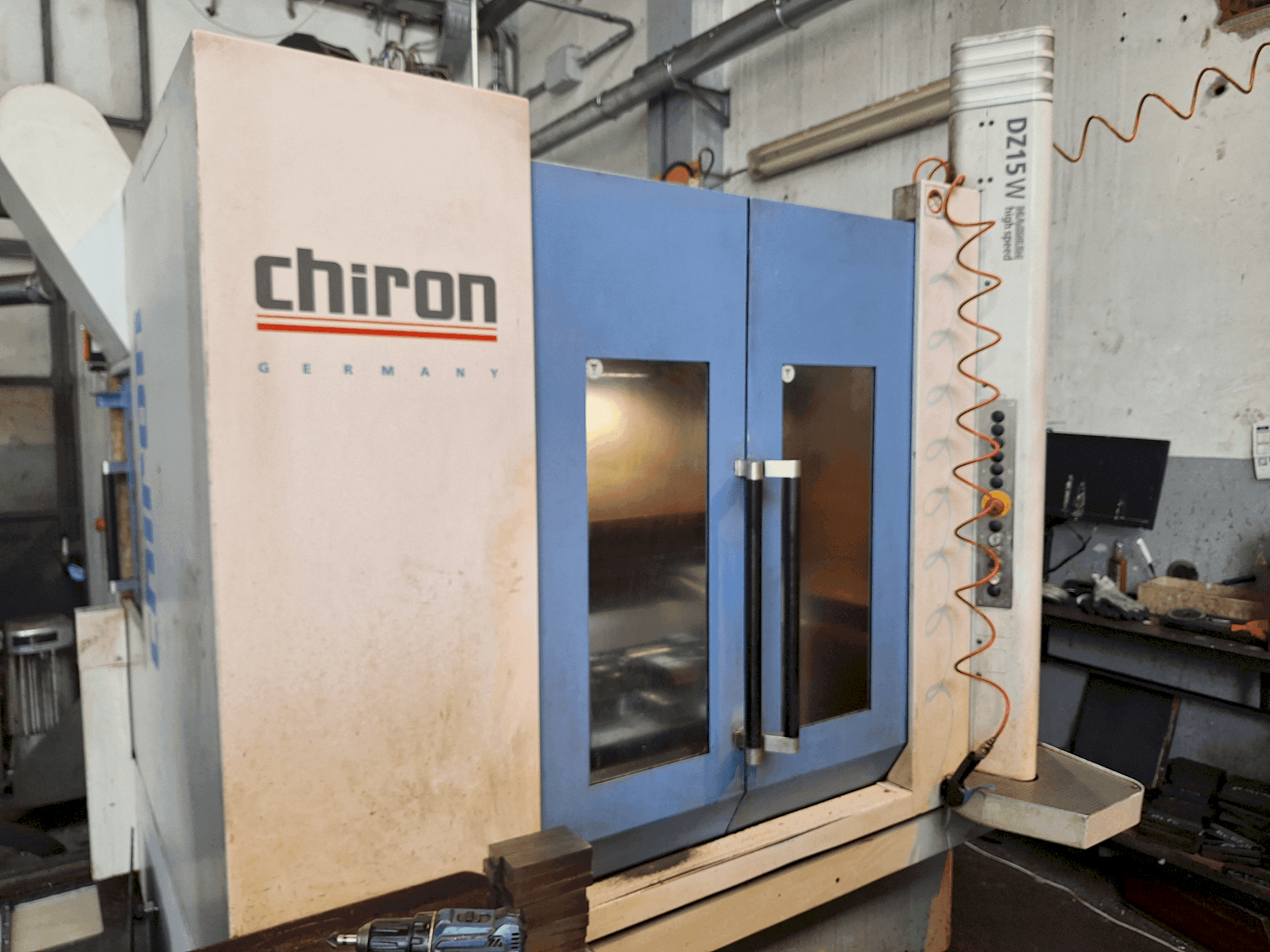 CHIRON DZ15W Magnum-maskinen framifrån