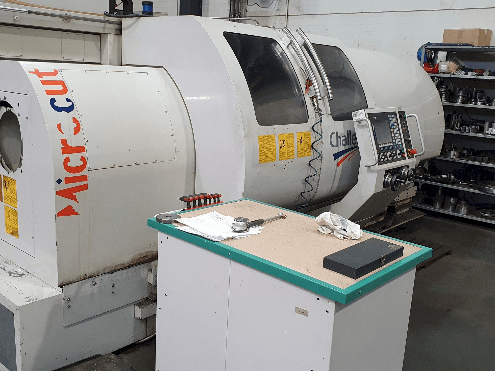 MICROCUT BNC-2280X-maskinen framifrån