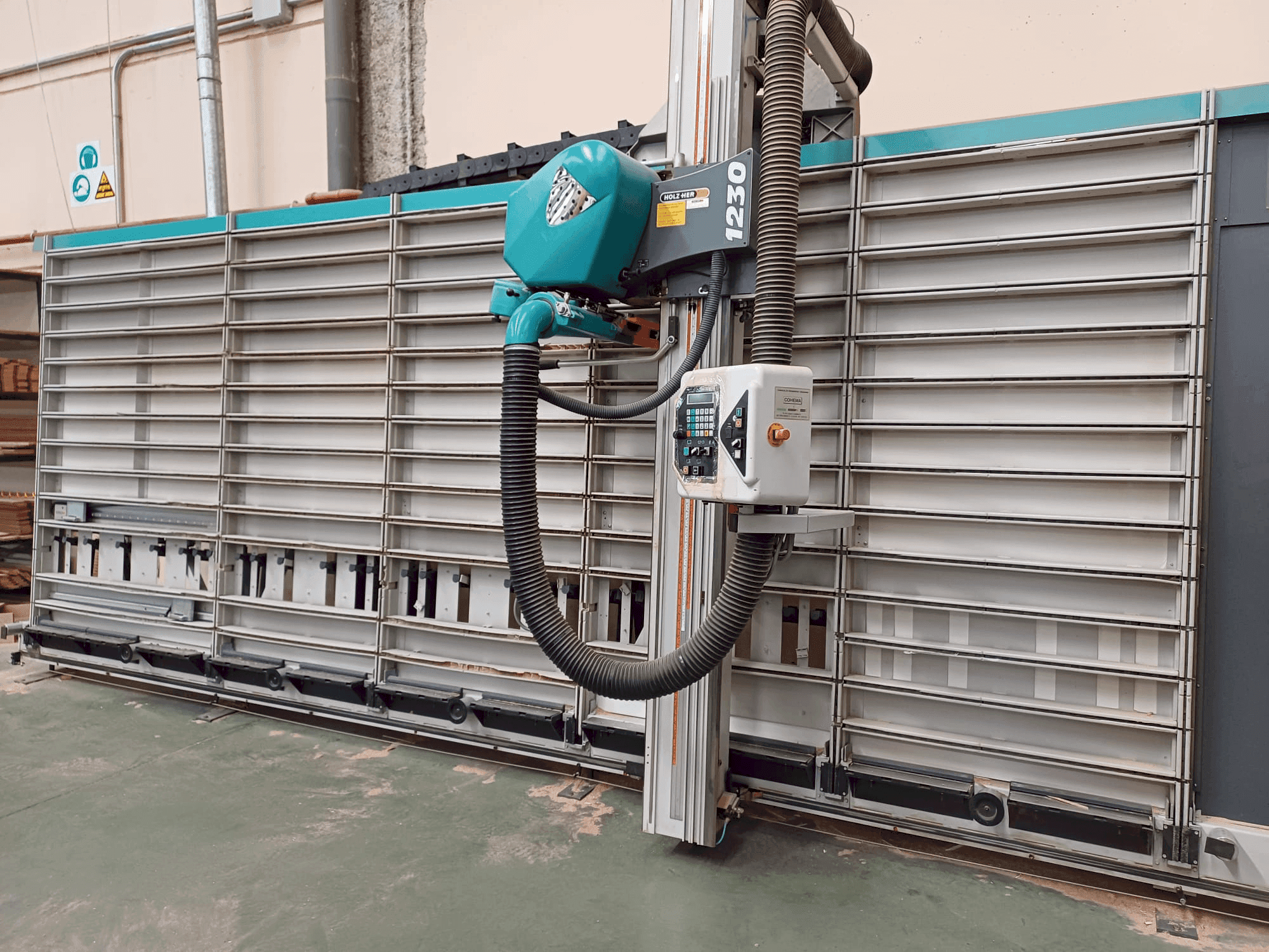 HOLZHER PK 1230-maskinen framifrån