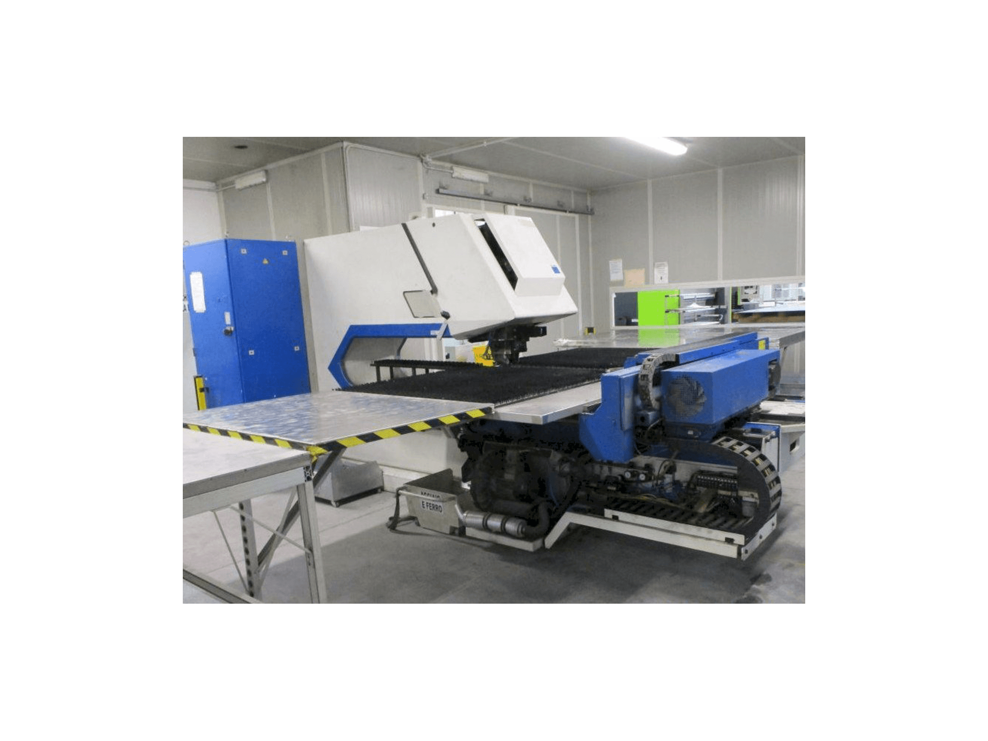 Trumpf Trumatic 2000R-maskinen framifrån