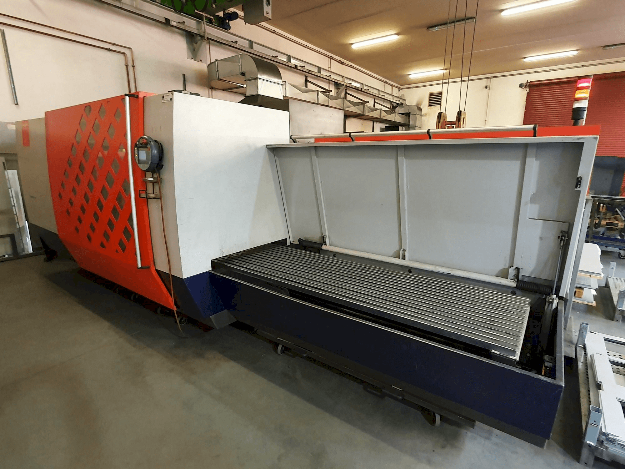 Bystronic ByVention 3015-maskinen framifrån