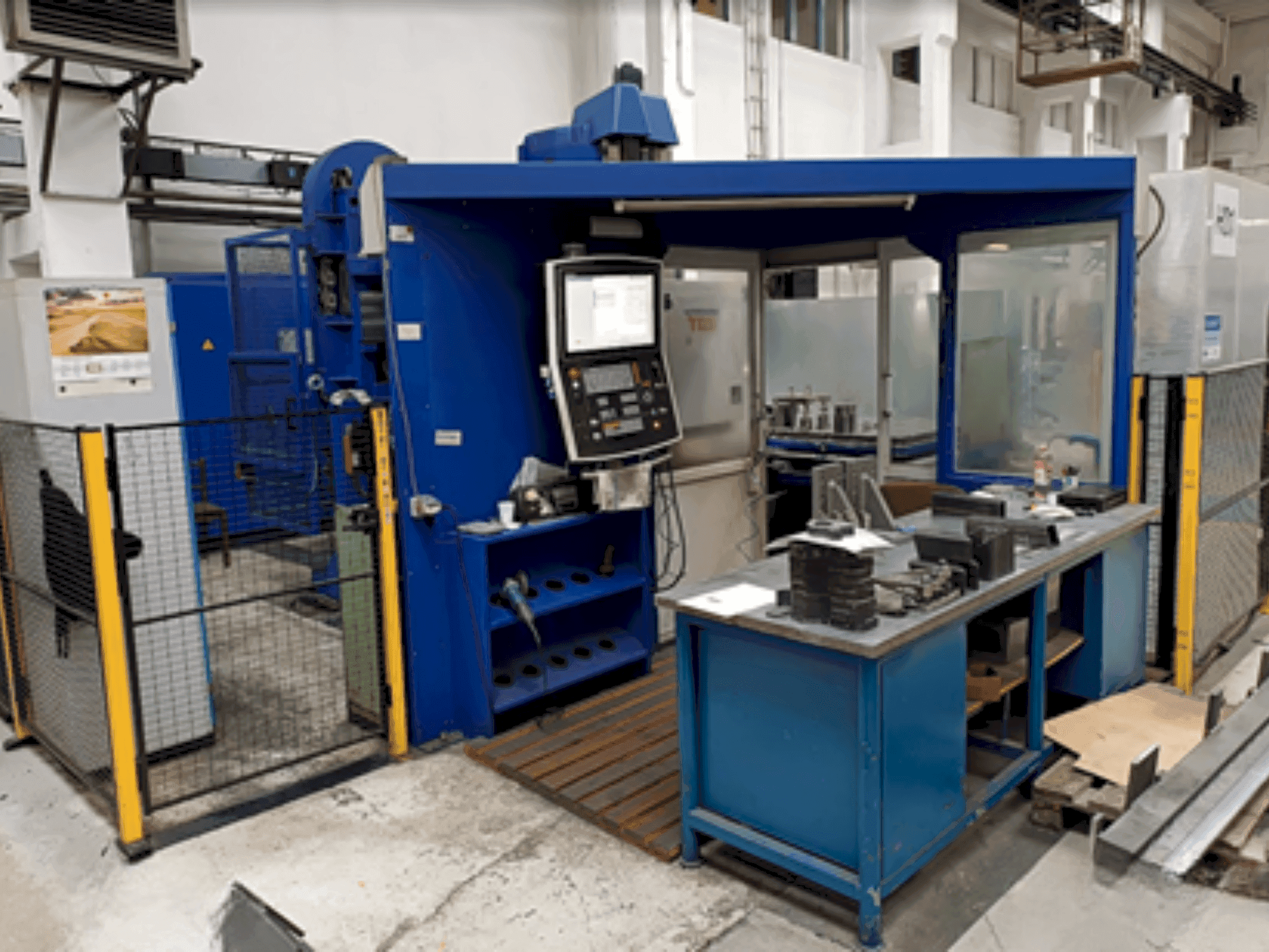 TOS Varnsdorf WHQ 10 CNC-maskinen framifrån