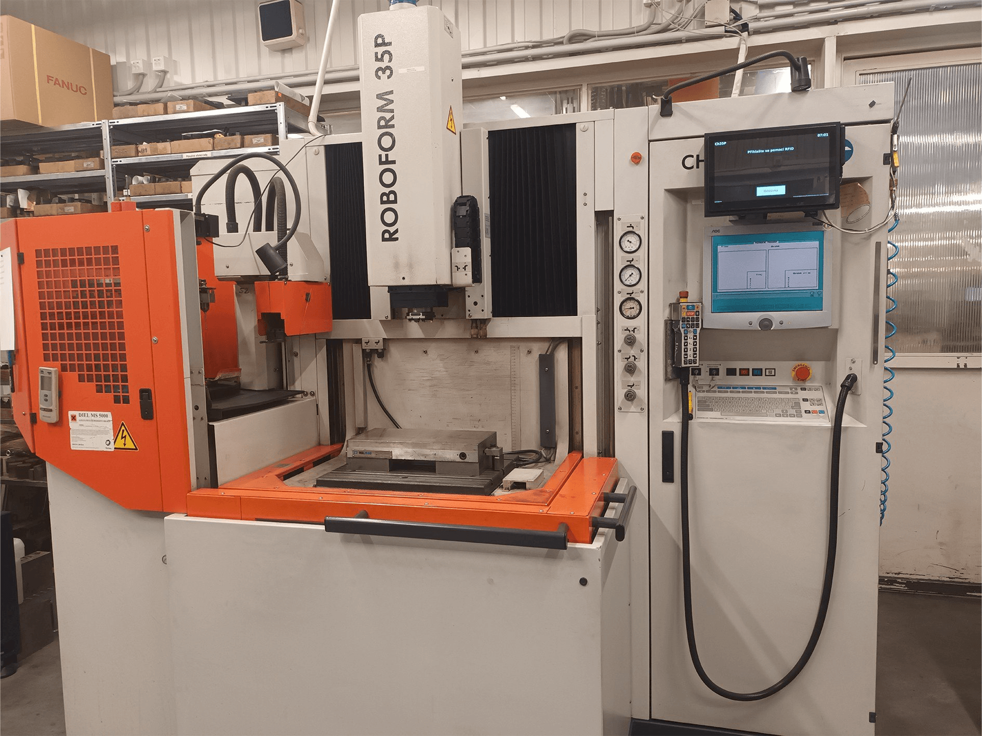 CHARMILLES ROBOFORM 35P-maskinen framifrån