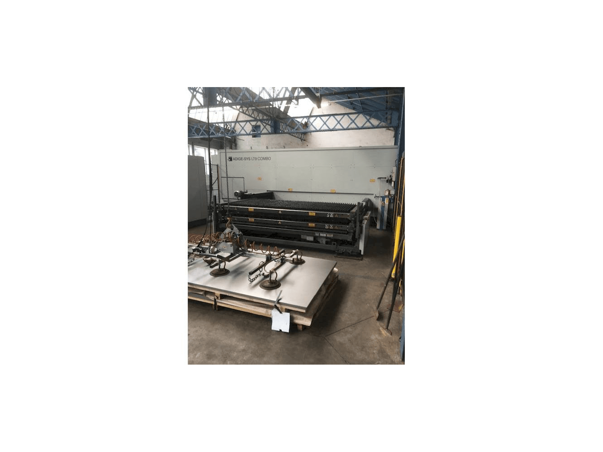 BLM Adige-Sys LT9 Combo-maskinen framifrån