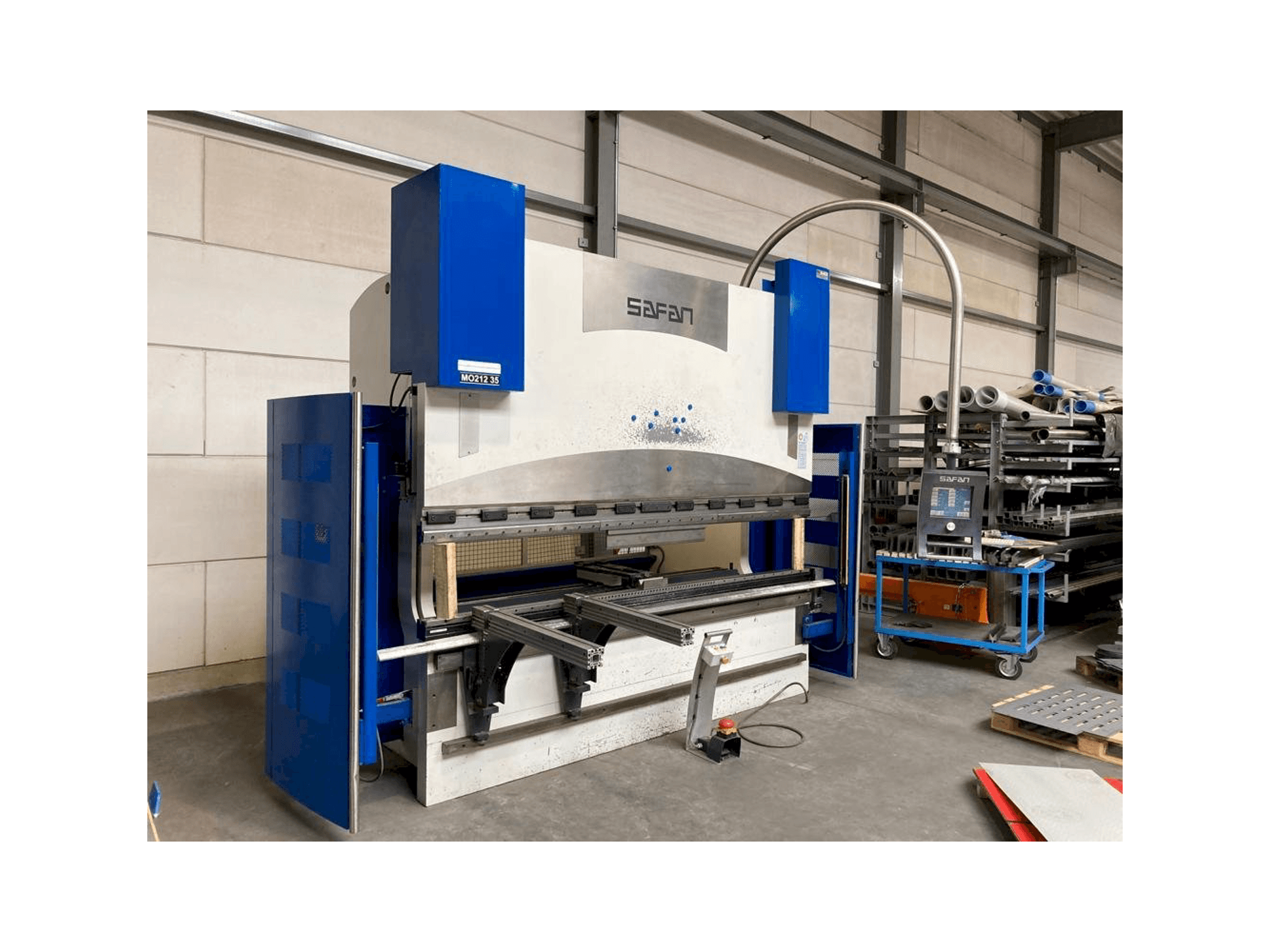 Safan CNCL-K 170-3100 TS 2-maskinen framifrån