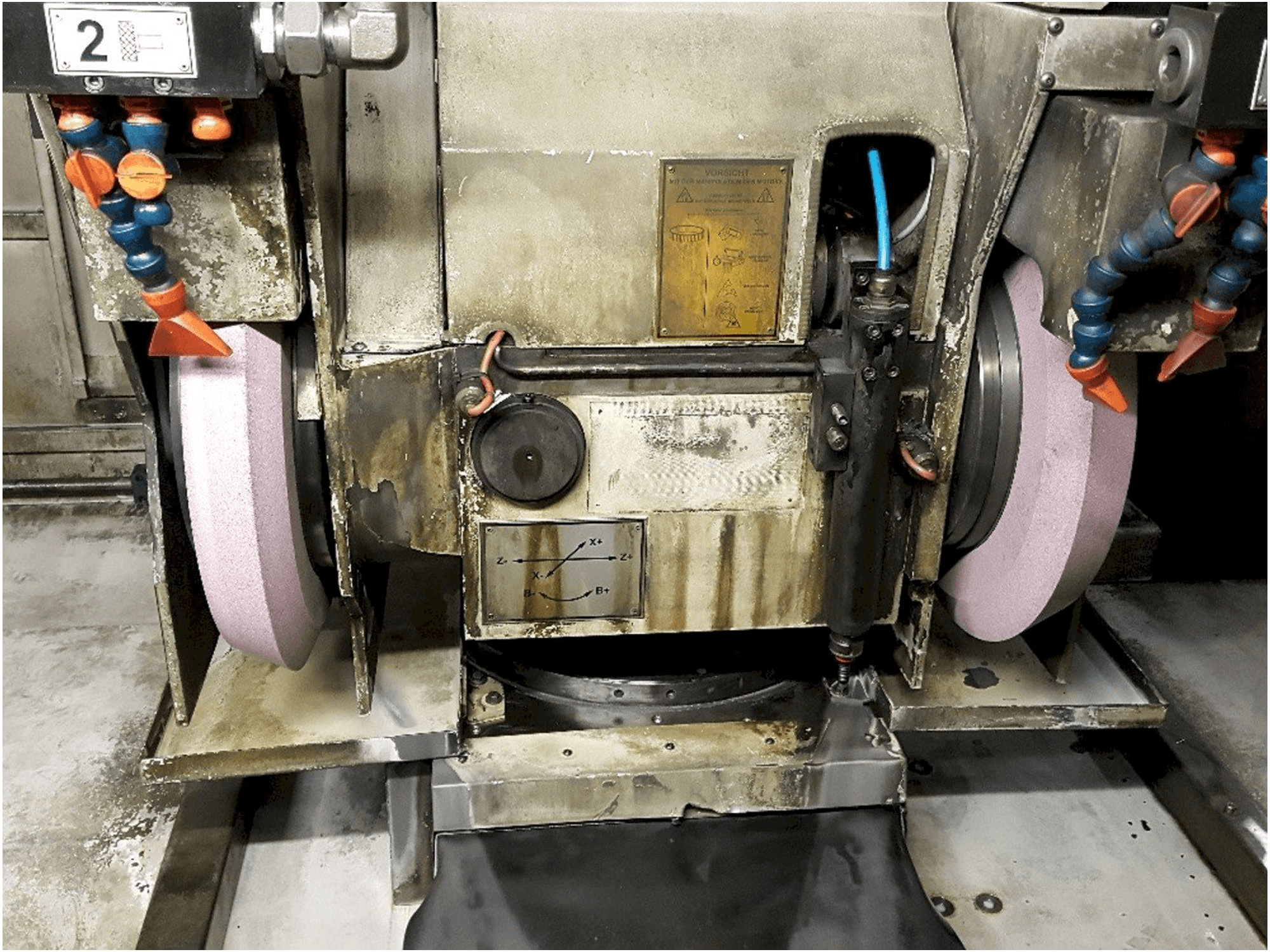 DANOBAT WT-62-3B-maskinen framifrån