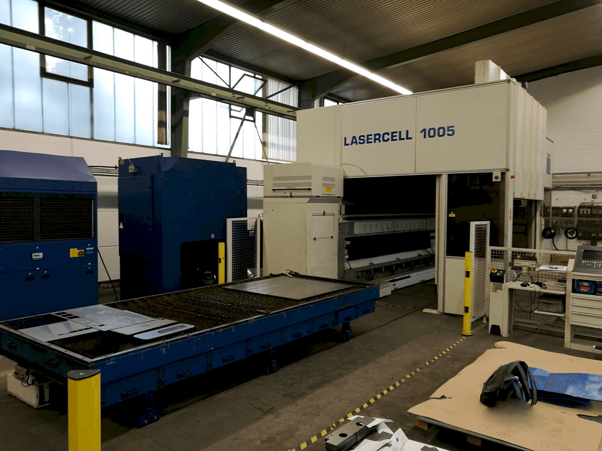 Trumpf-maskinen sedd från vänsterLasercell TLC 1005