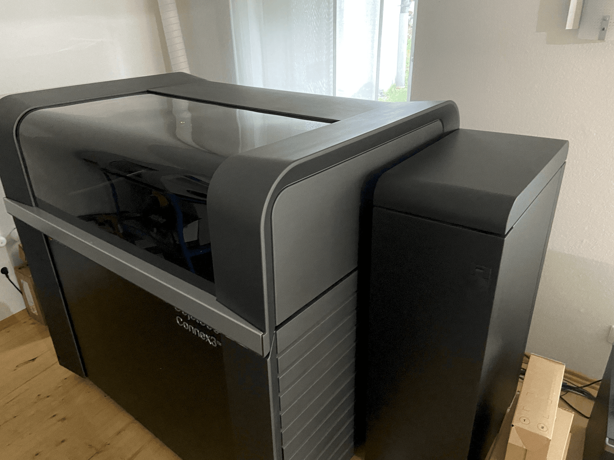 Stratasys Objet500 Connex3-maskinen framifrån