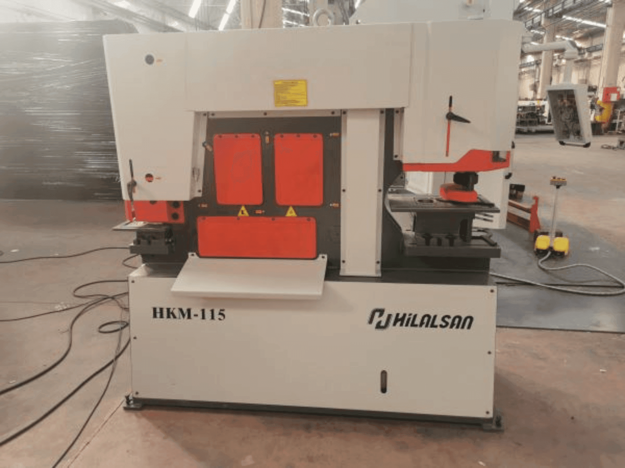 HILALSAN HKM-115-maskinen framifrån