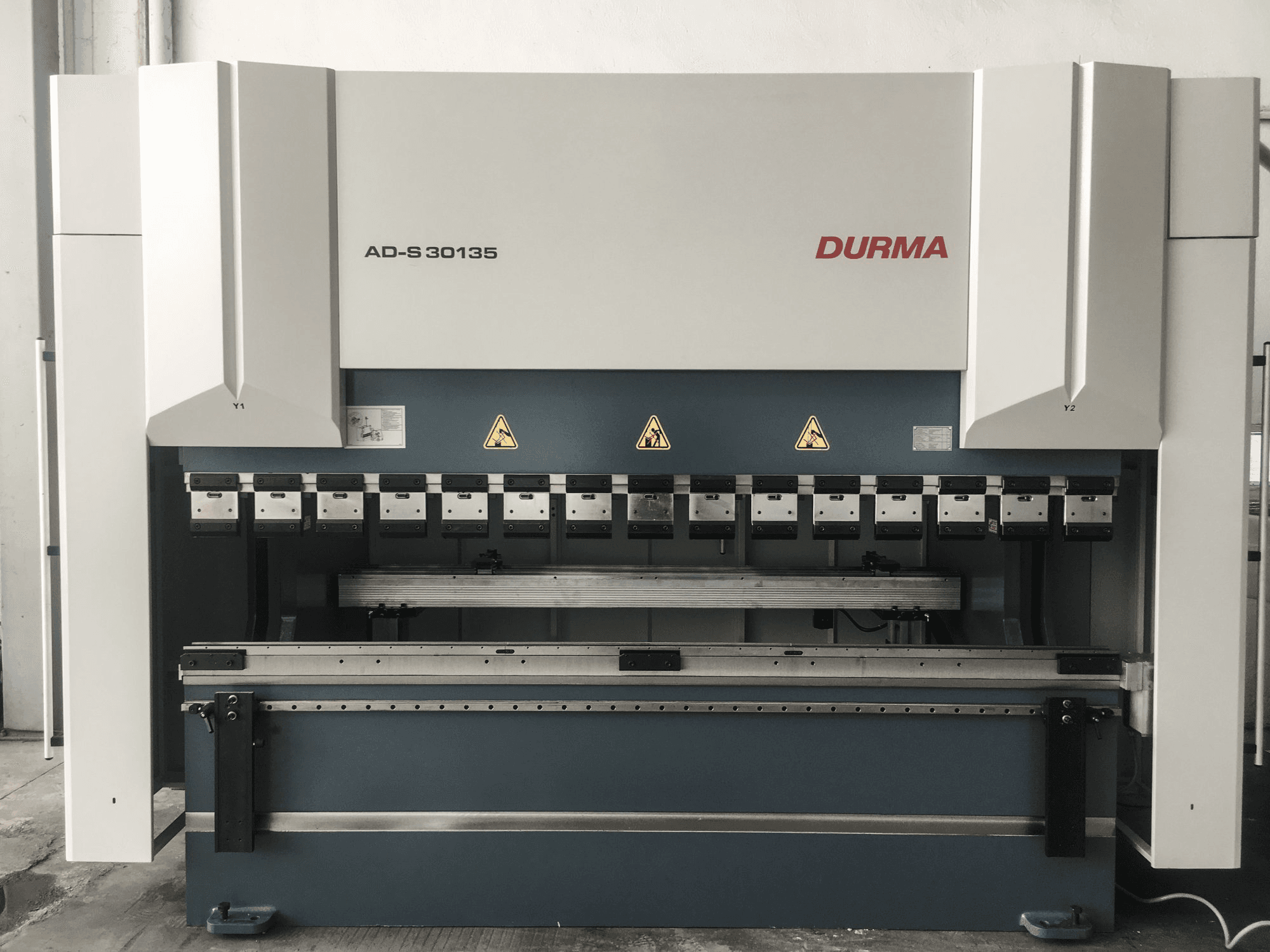 Durma-maskinen framifrånAD-S 30135