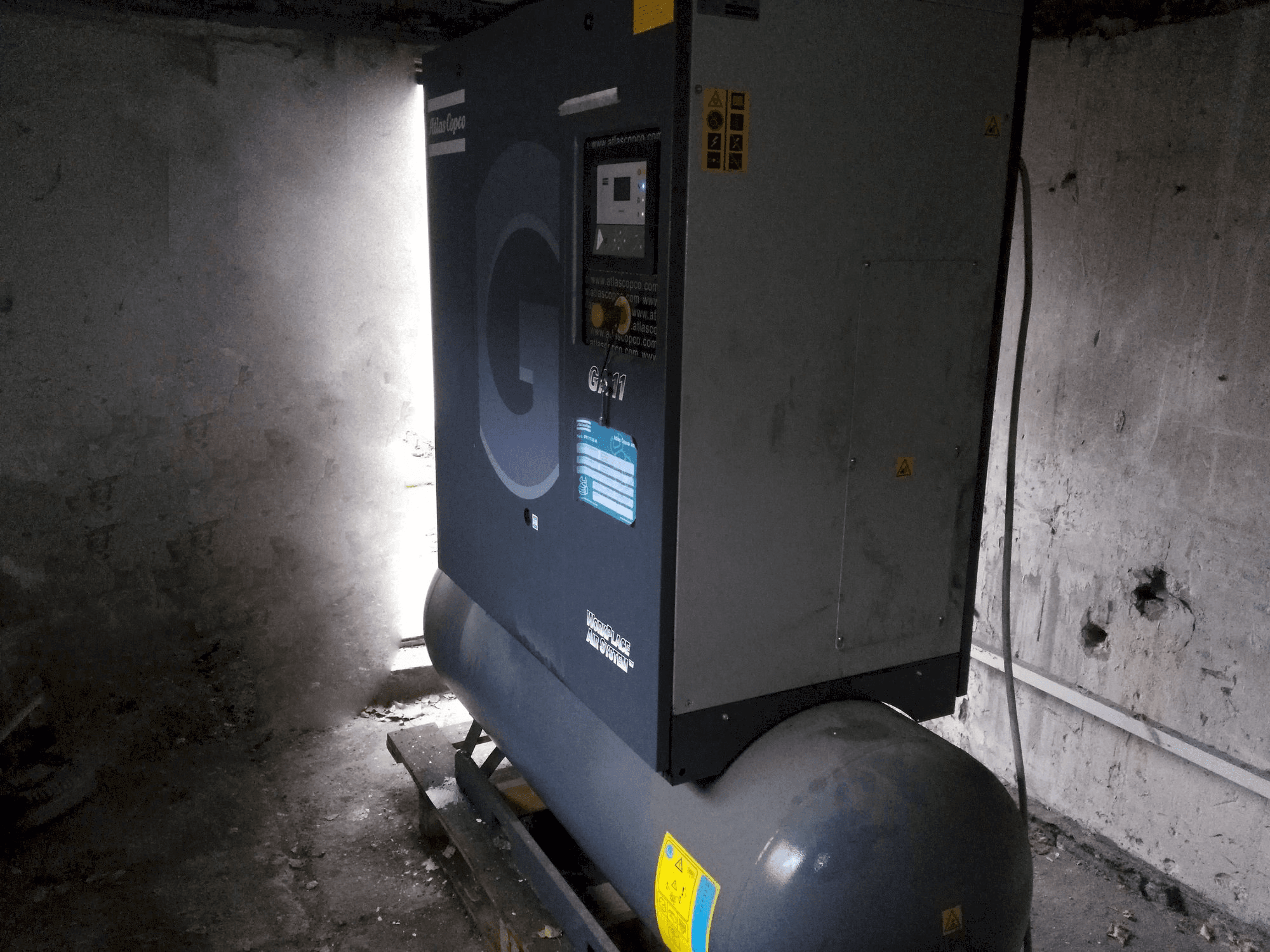Atlas Copco GA11P-maskinen framifrån