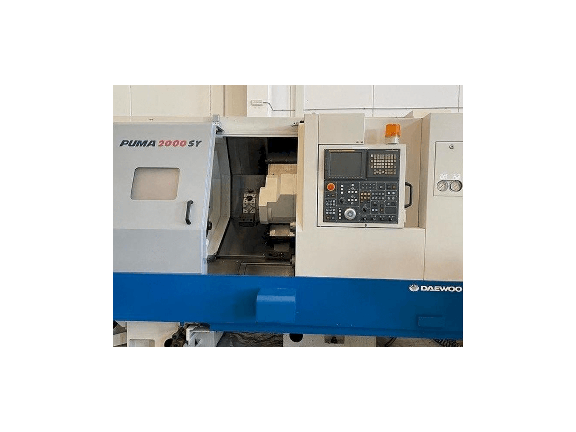 Doosan Puma 2000SY-maskinen framifrån