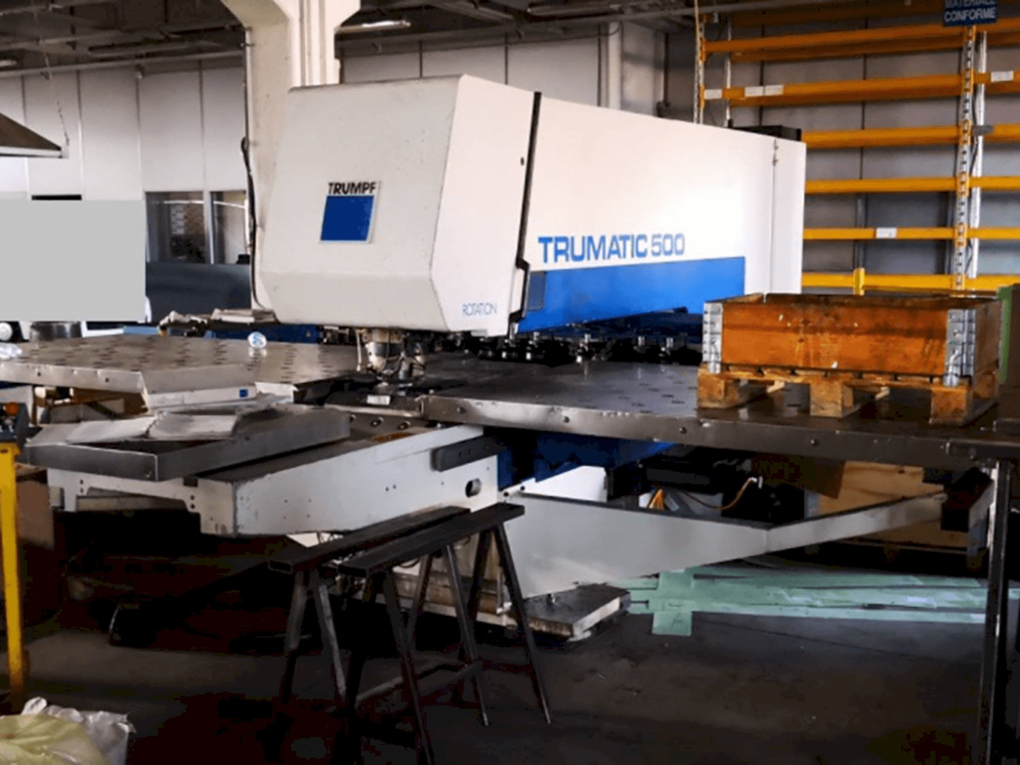 Trumpf Trumatic 500R-maskinen framifrån
