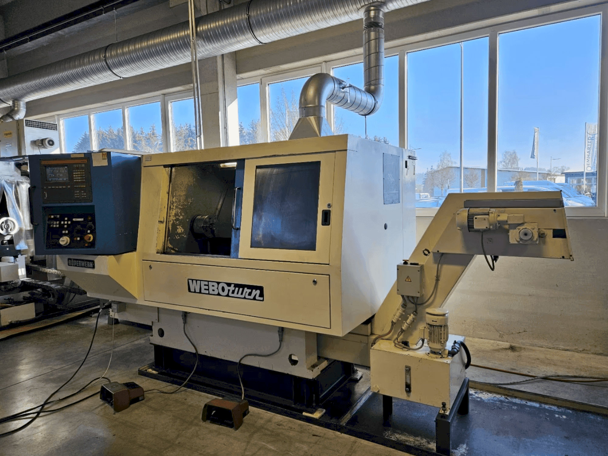 ROEPERWERK WEBOturn-maskinen framifrån