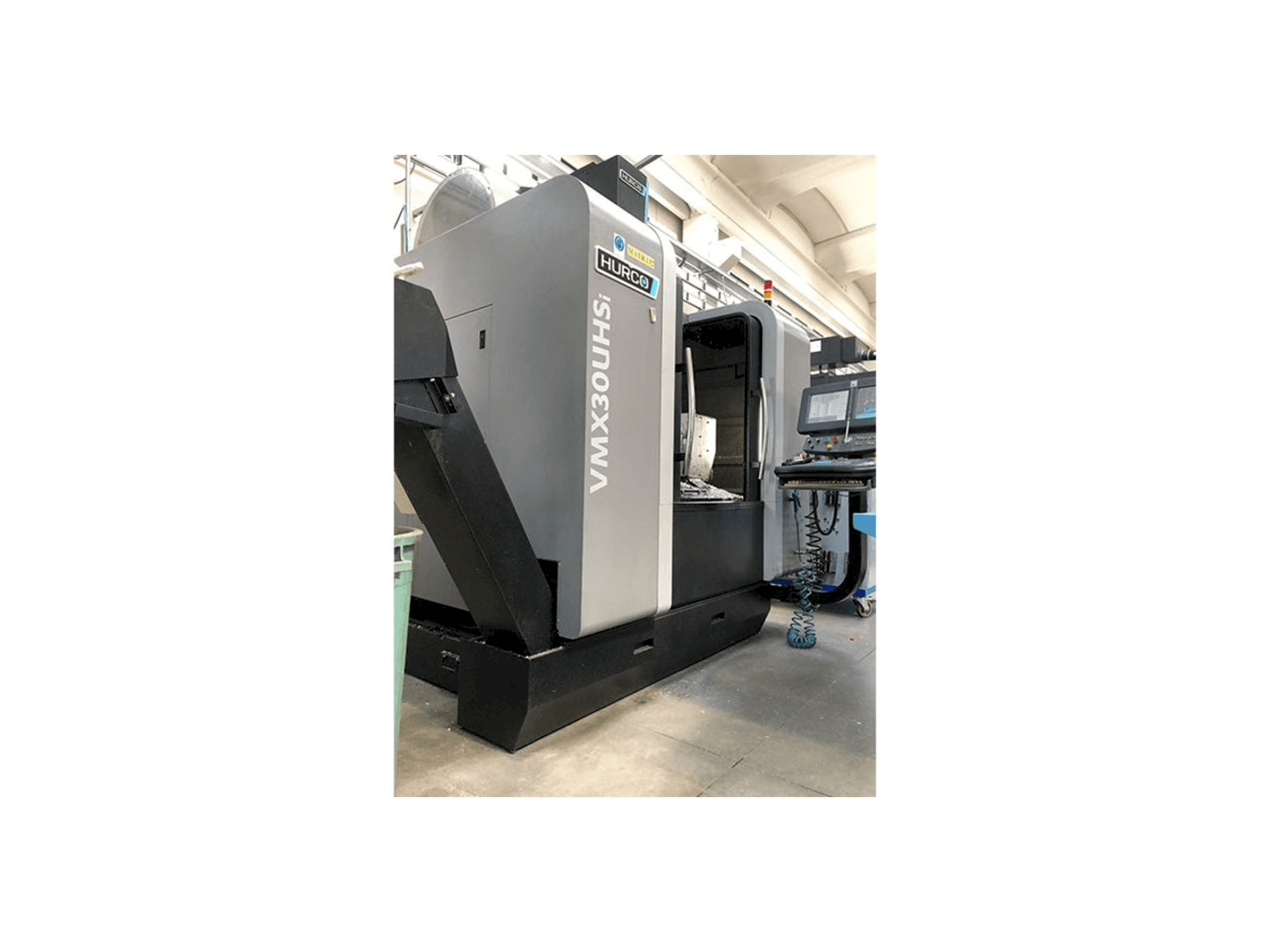 Hurco VMX30 UHSi-maskinen framifrån
