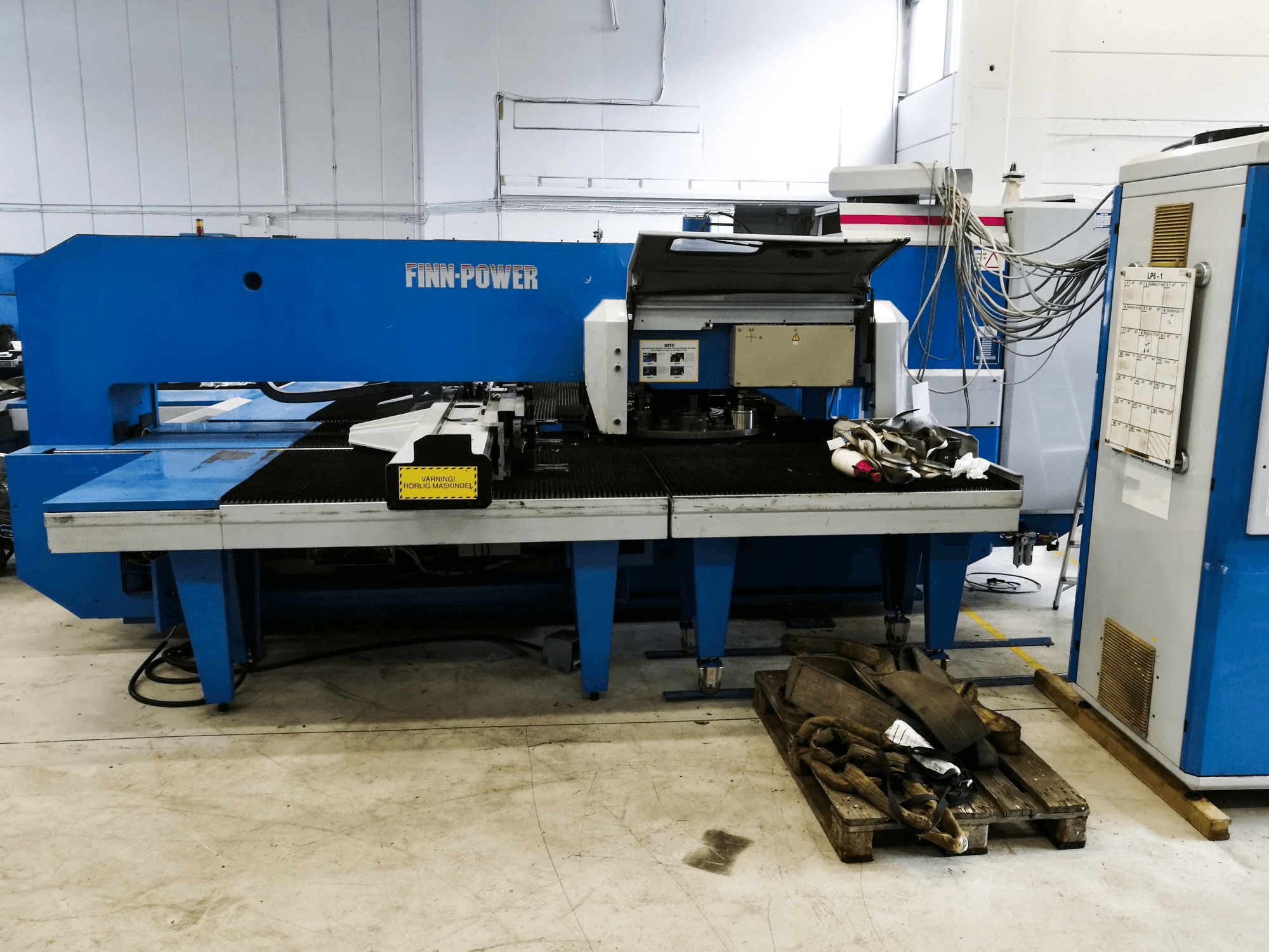 Finn-Power-maskinen framifrånLP6 SB