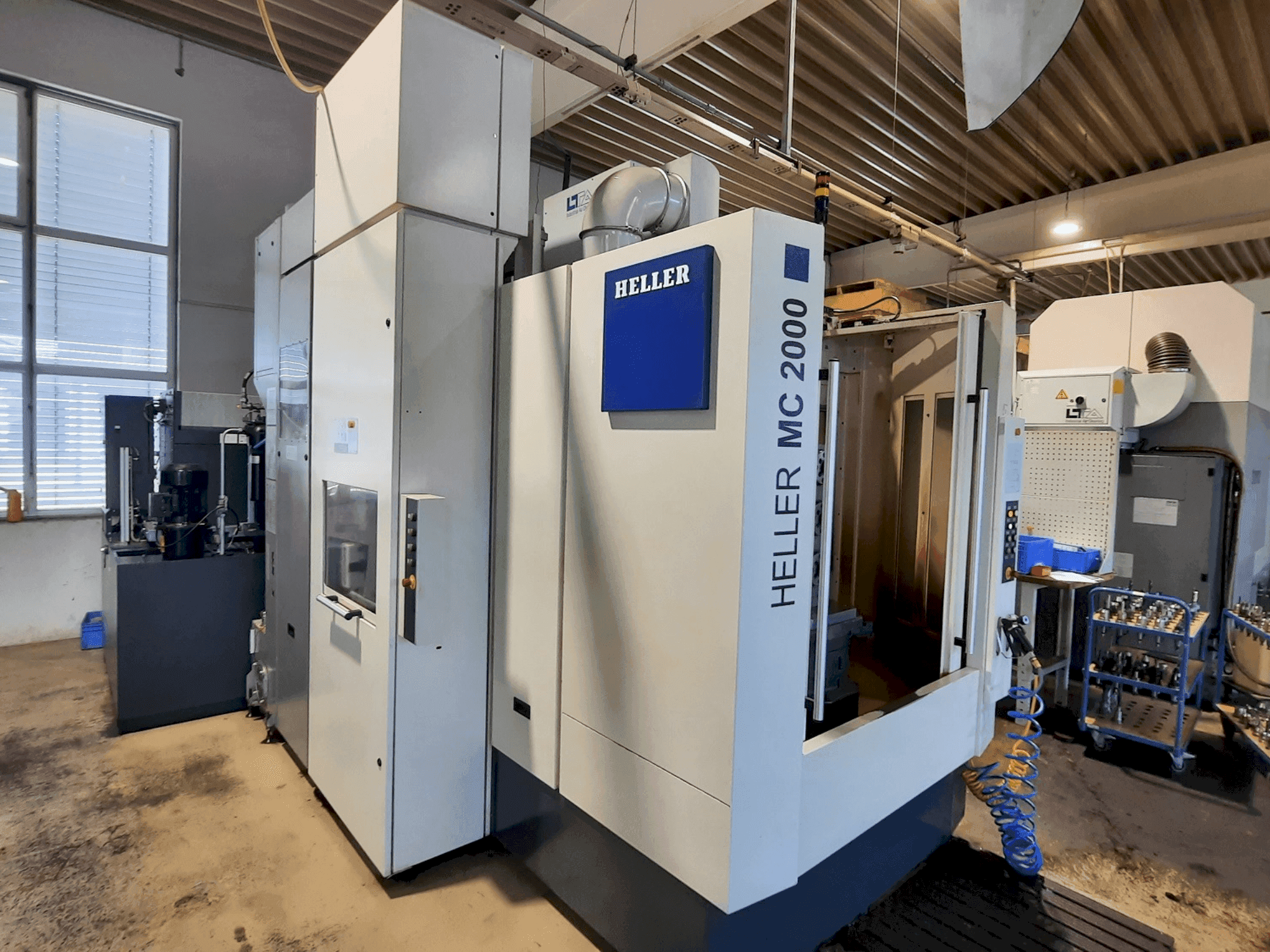 HELLER MC 2000-maskinen framifrån