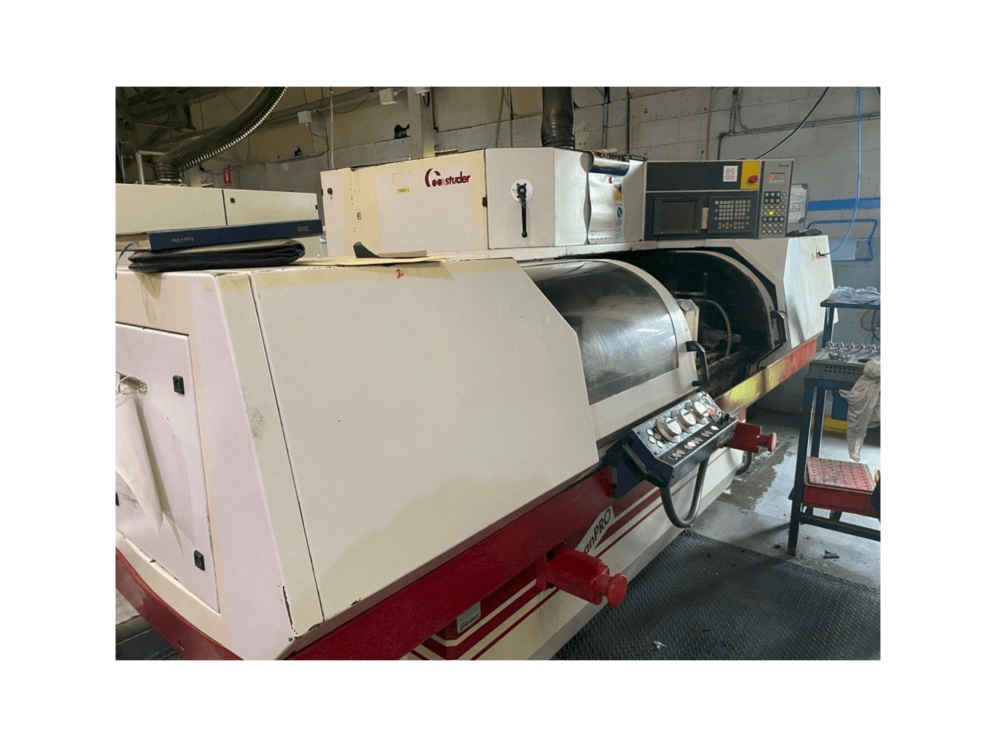 STUDER S30 lean PRO-maskinen framifrån