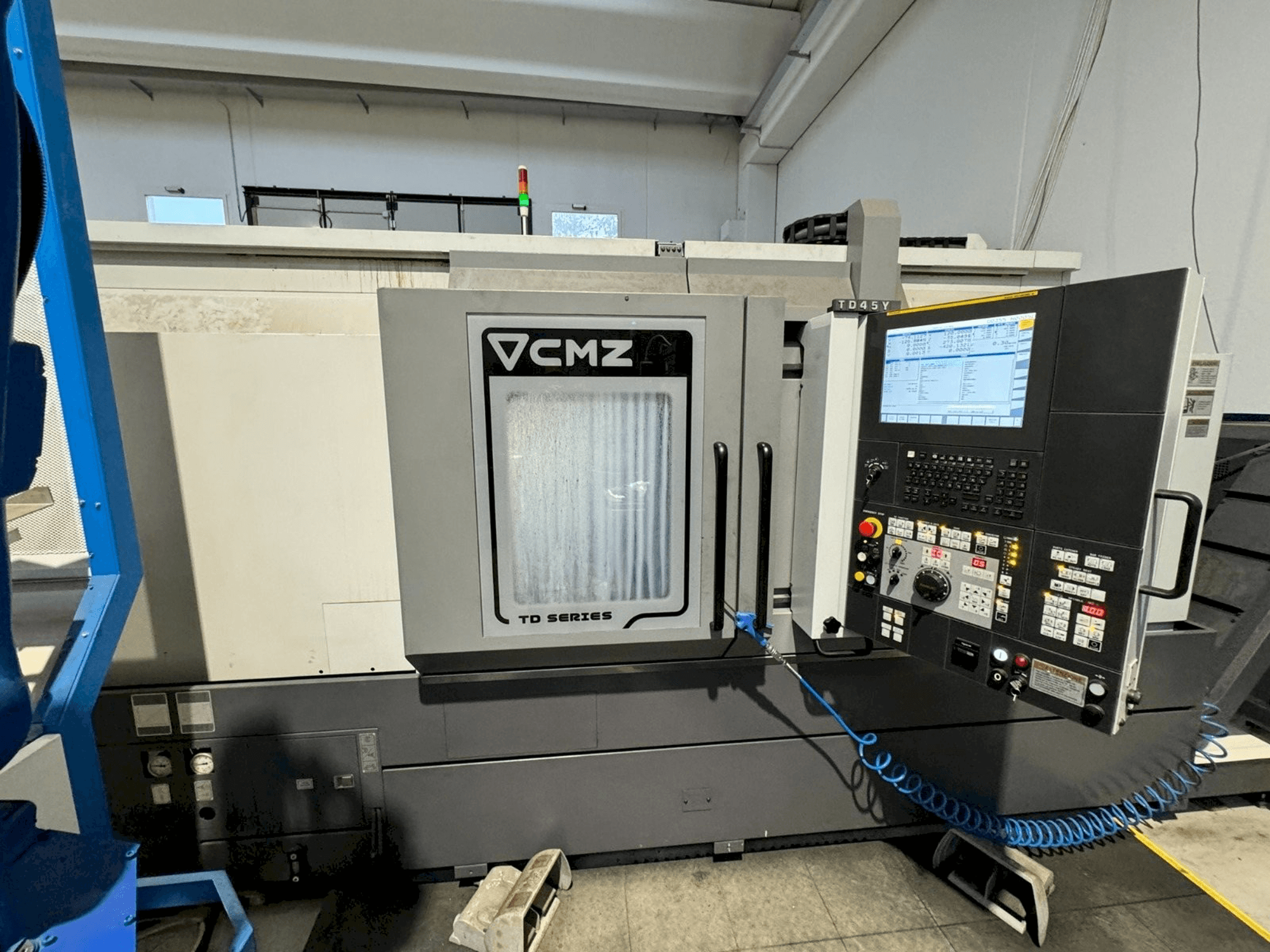 CMZ TD 45 Y 1350-maskinen framifrån