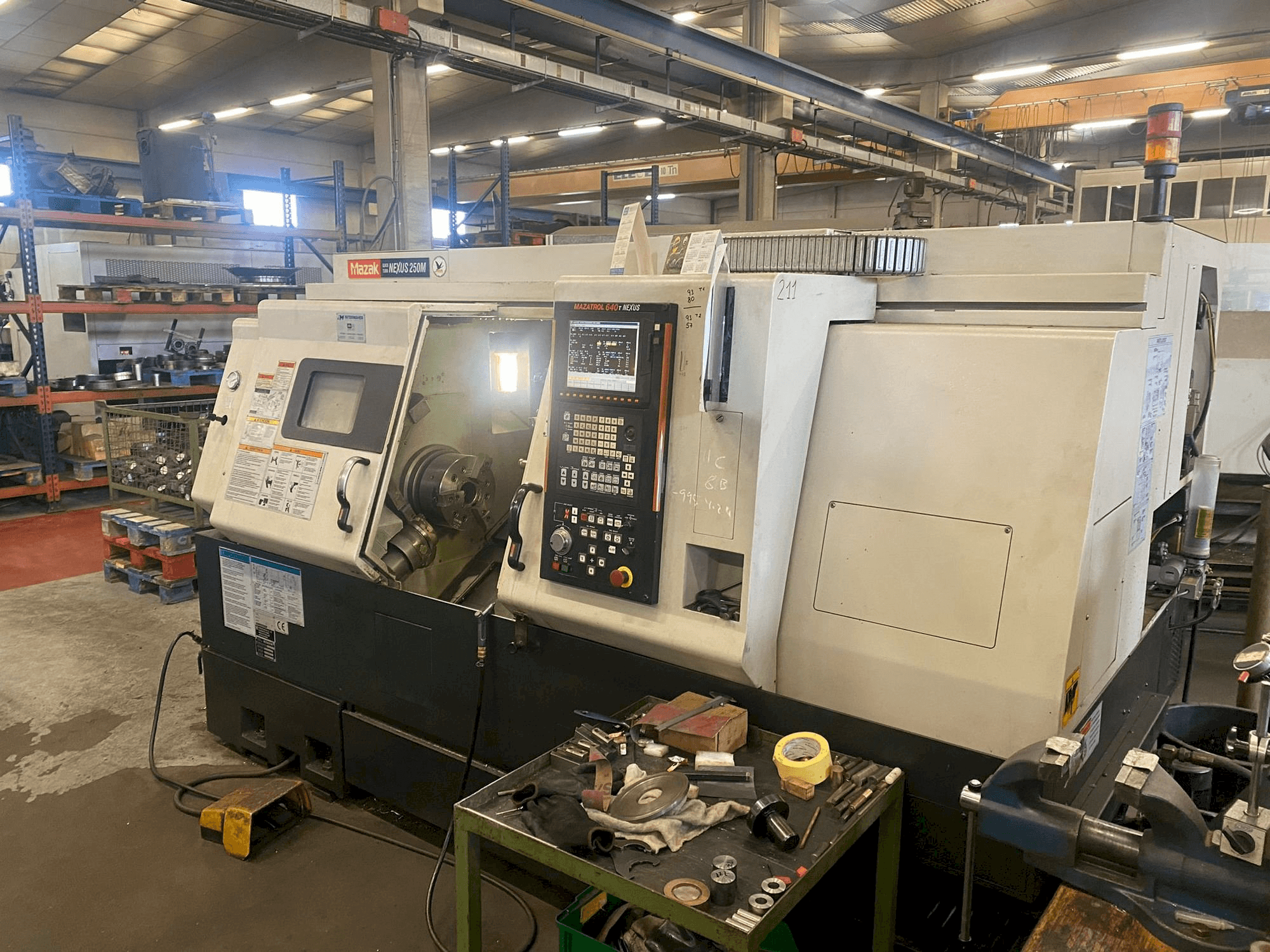 Mazak QTN-250M-maskinen framifrån