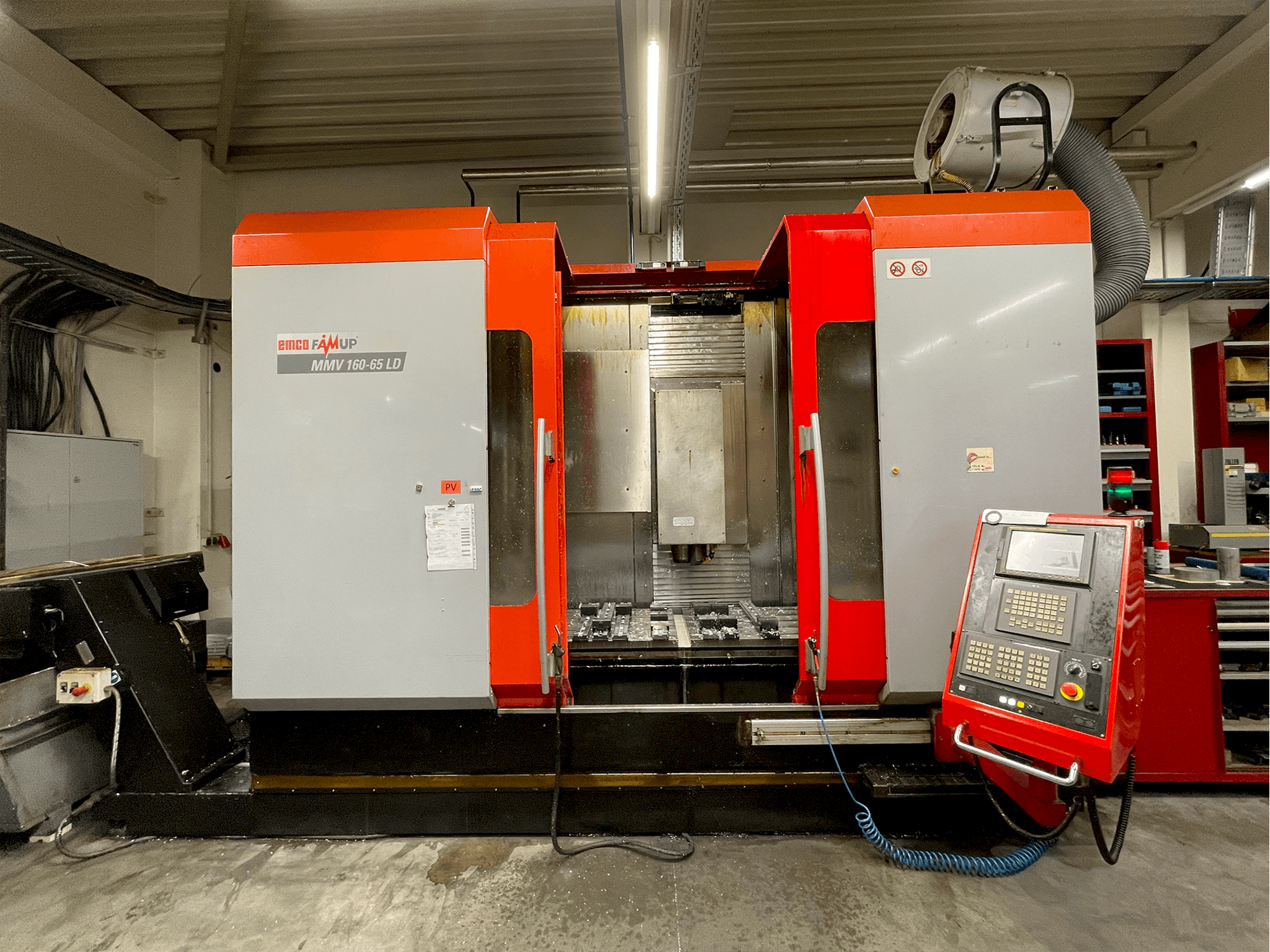 EMCO Famup MMV-160-65LD-maskinen framifrån