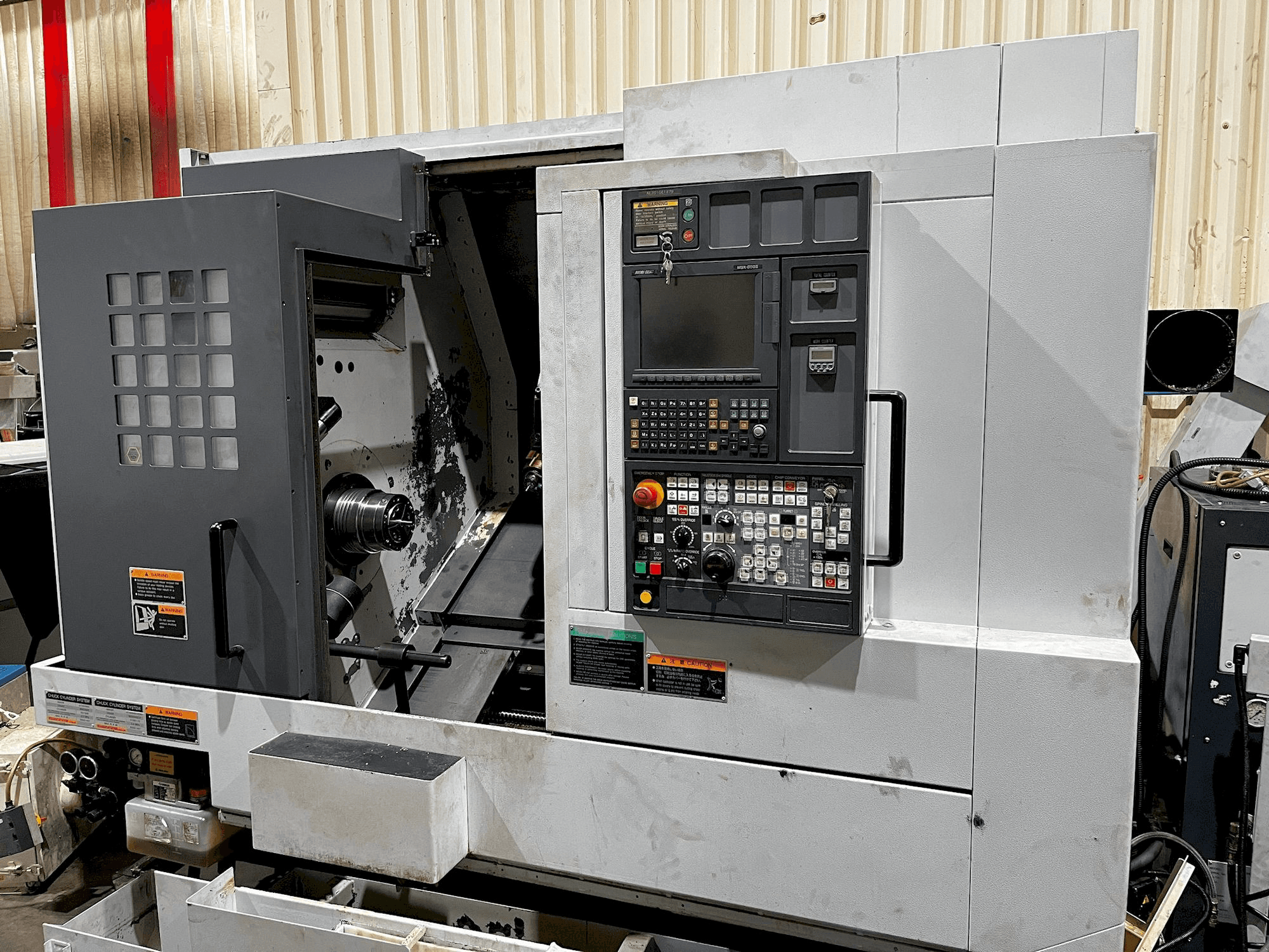 MORI SEIKI NL 2000SY/500-maskinen framifrån