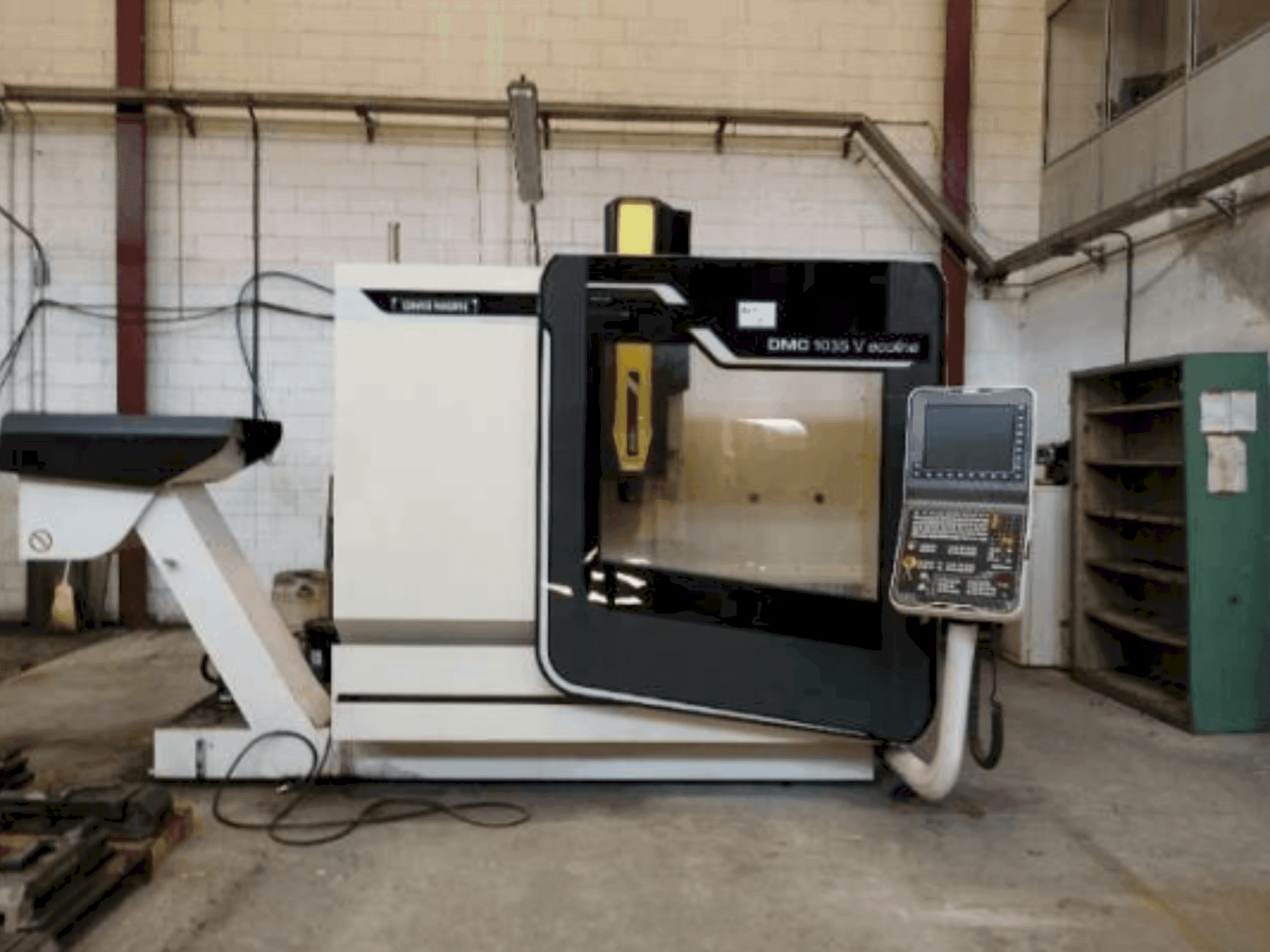 DMG MORI DMC 1035 V Ecoline-maskinen framifrån