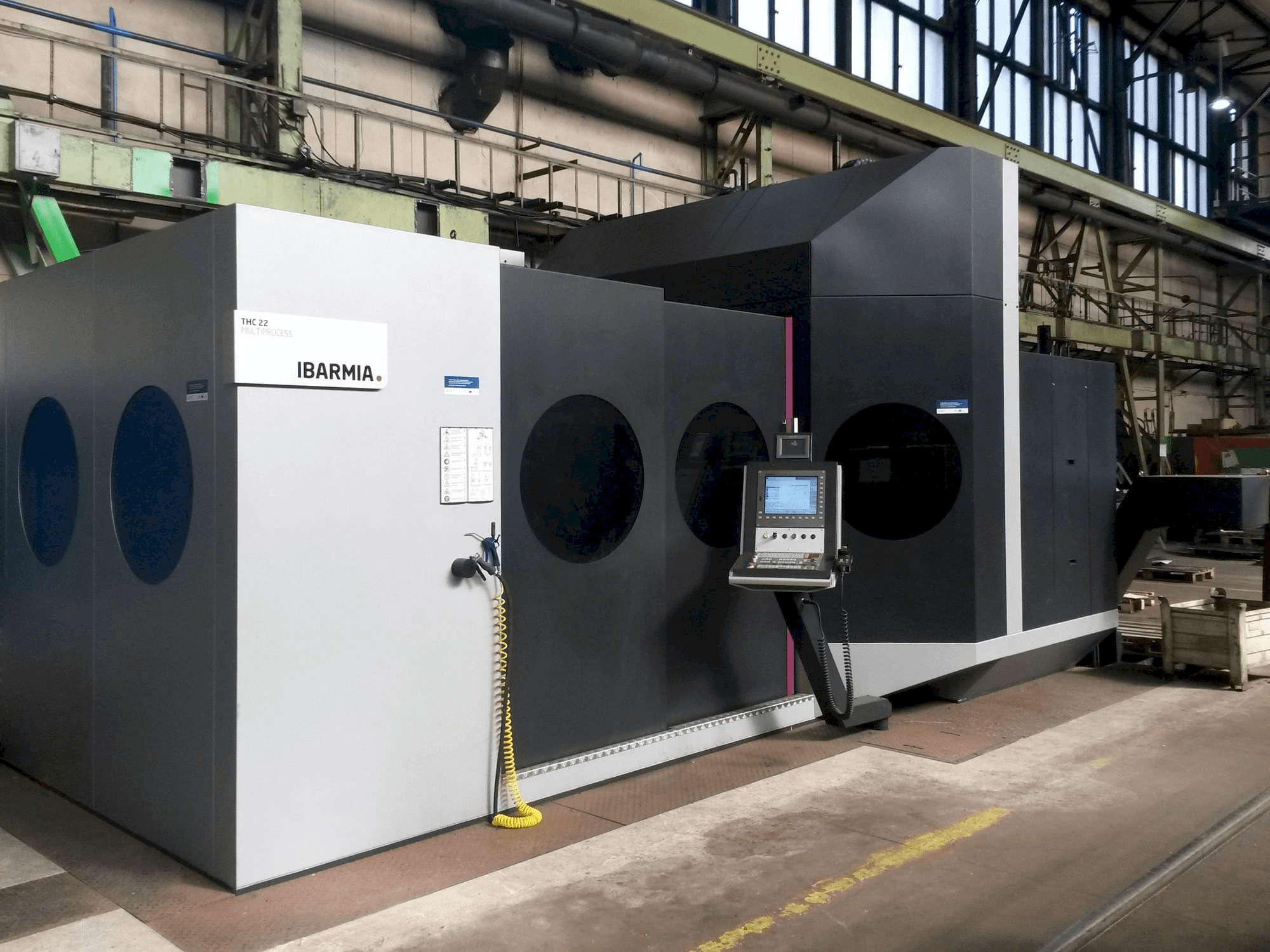 IBARMIA THC 22 MULTIPROCESS-maskinen framifrån