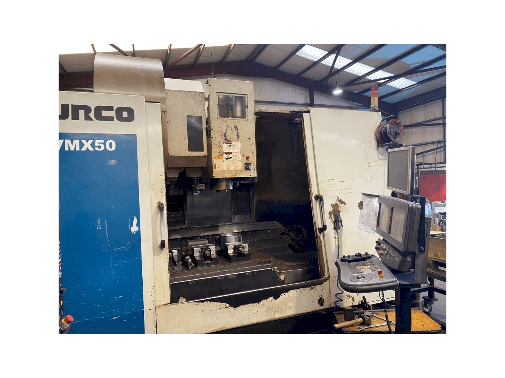 Hurco VMX 50/50T-maskinen framifrån
