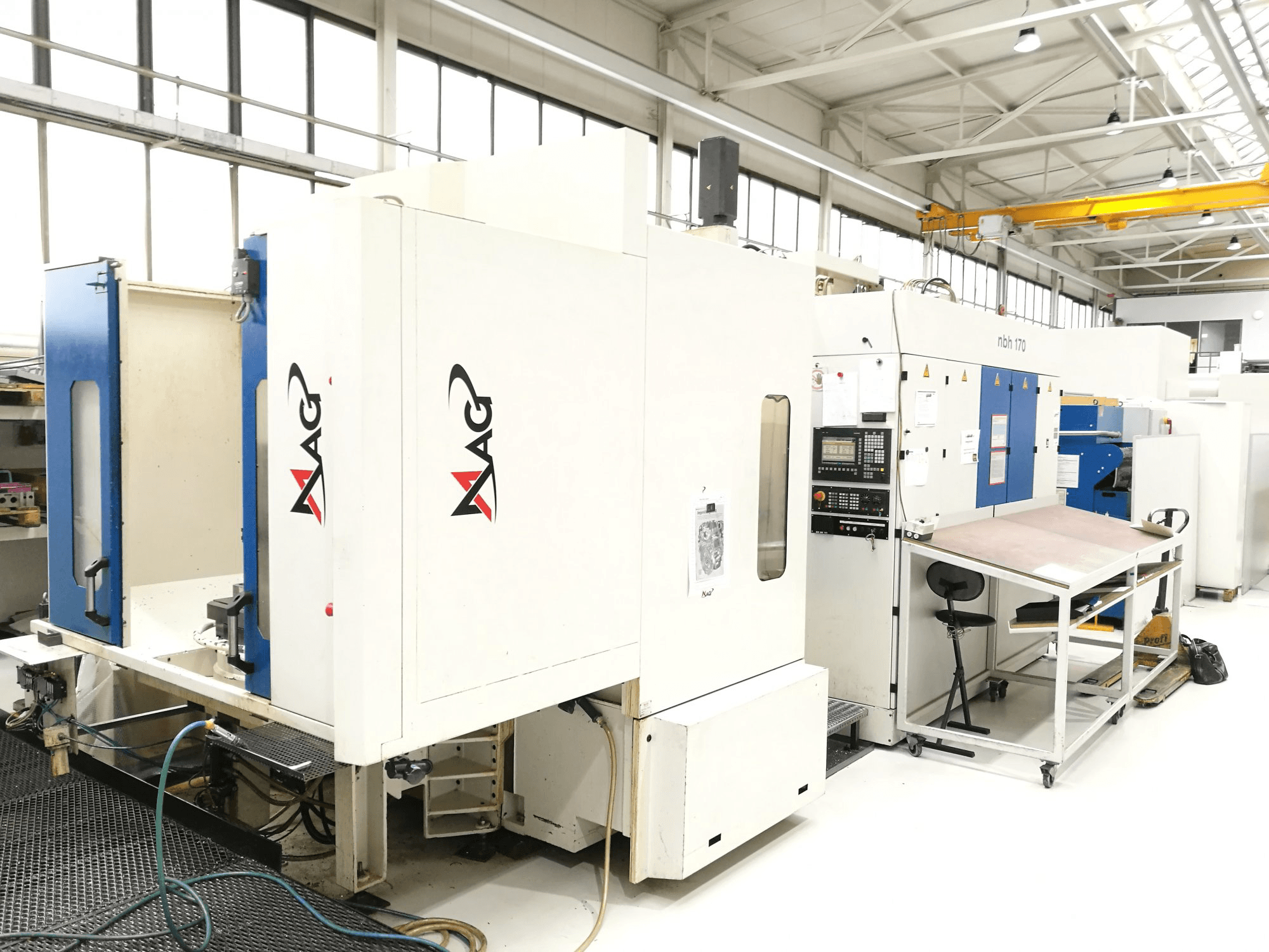 Hueller Hille-maskinen sedd från vänsterNBH 170