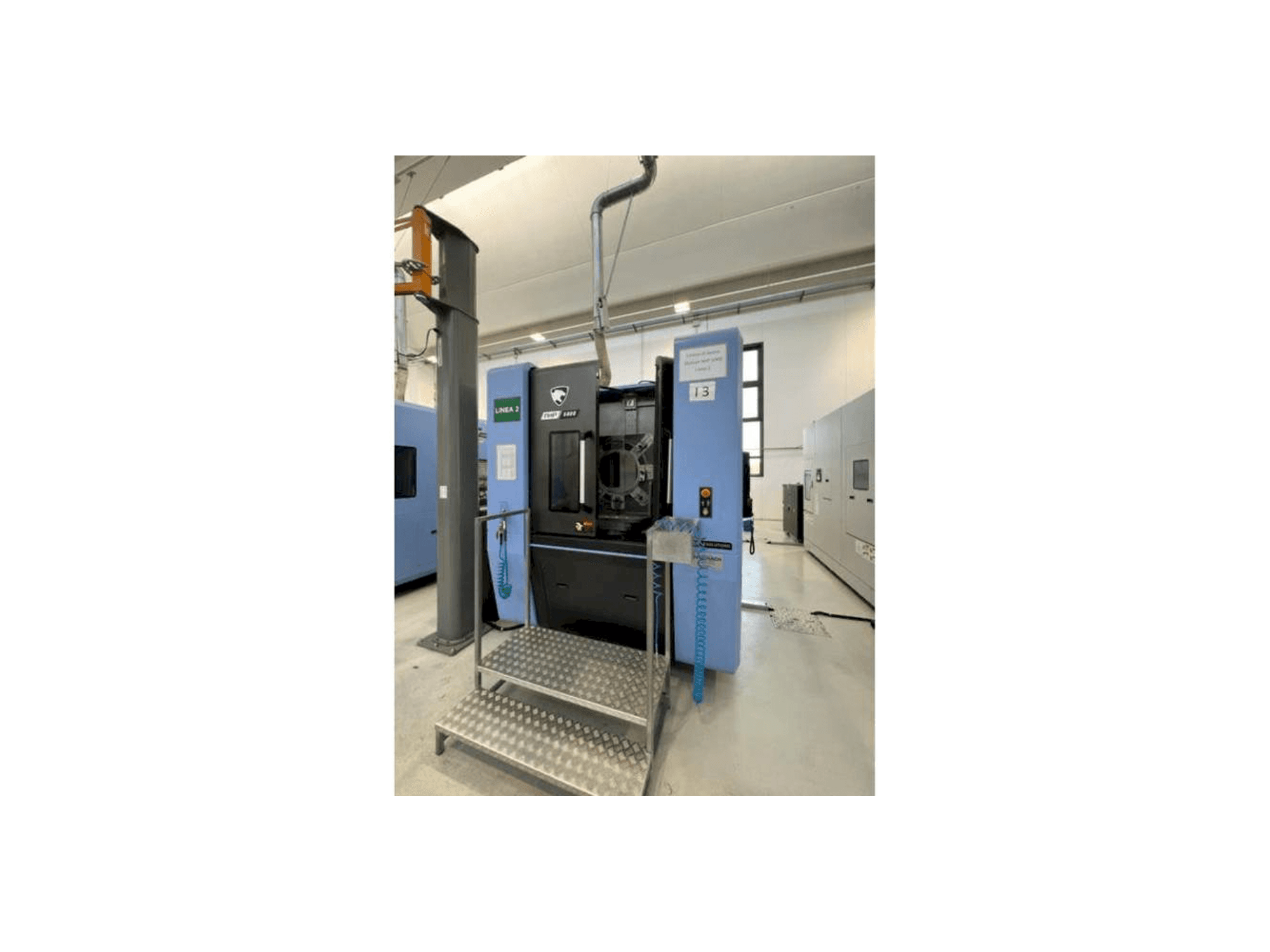 Doosan NHP 5000-maskinen framifrån