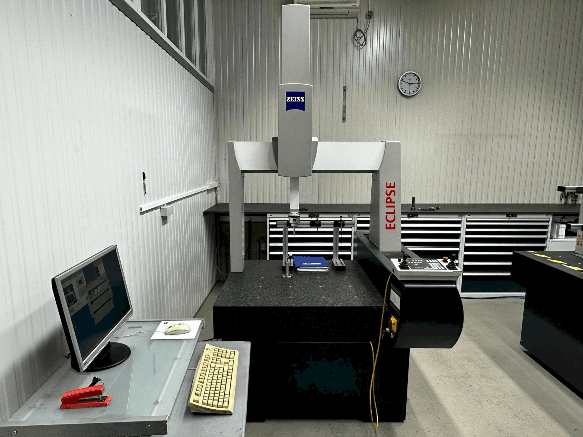 ZEISS Eclipse CNC 07/07/06-maskinen framifrån