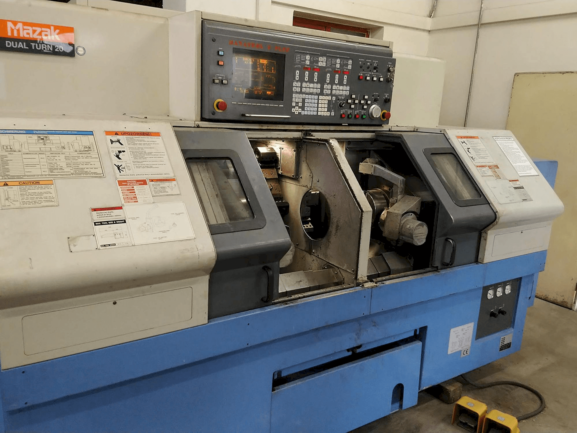 Mazak Dual Turn 20-maskinen framifrån