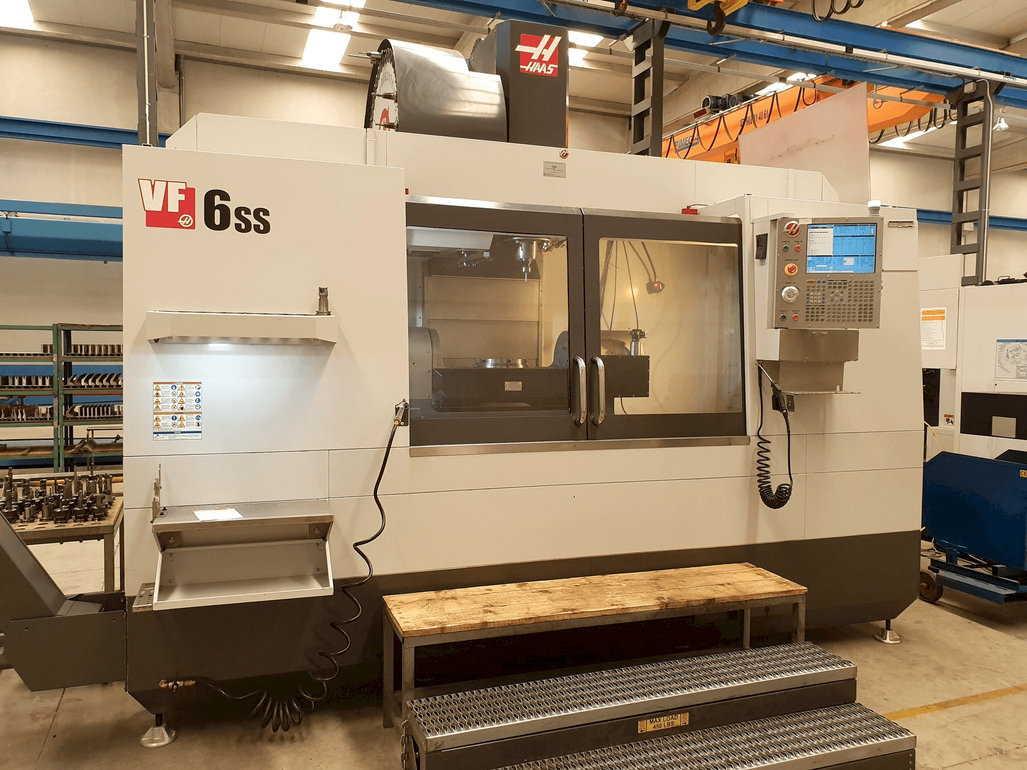 HAAS VF-6SS-maskinen framifrån