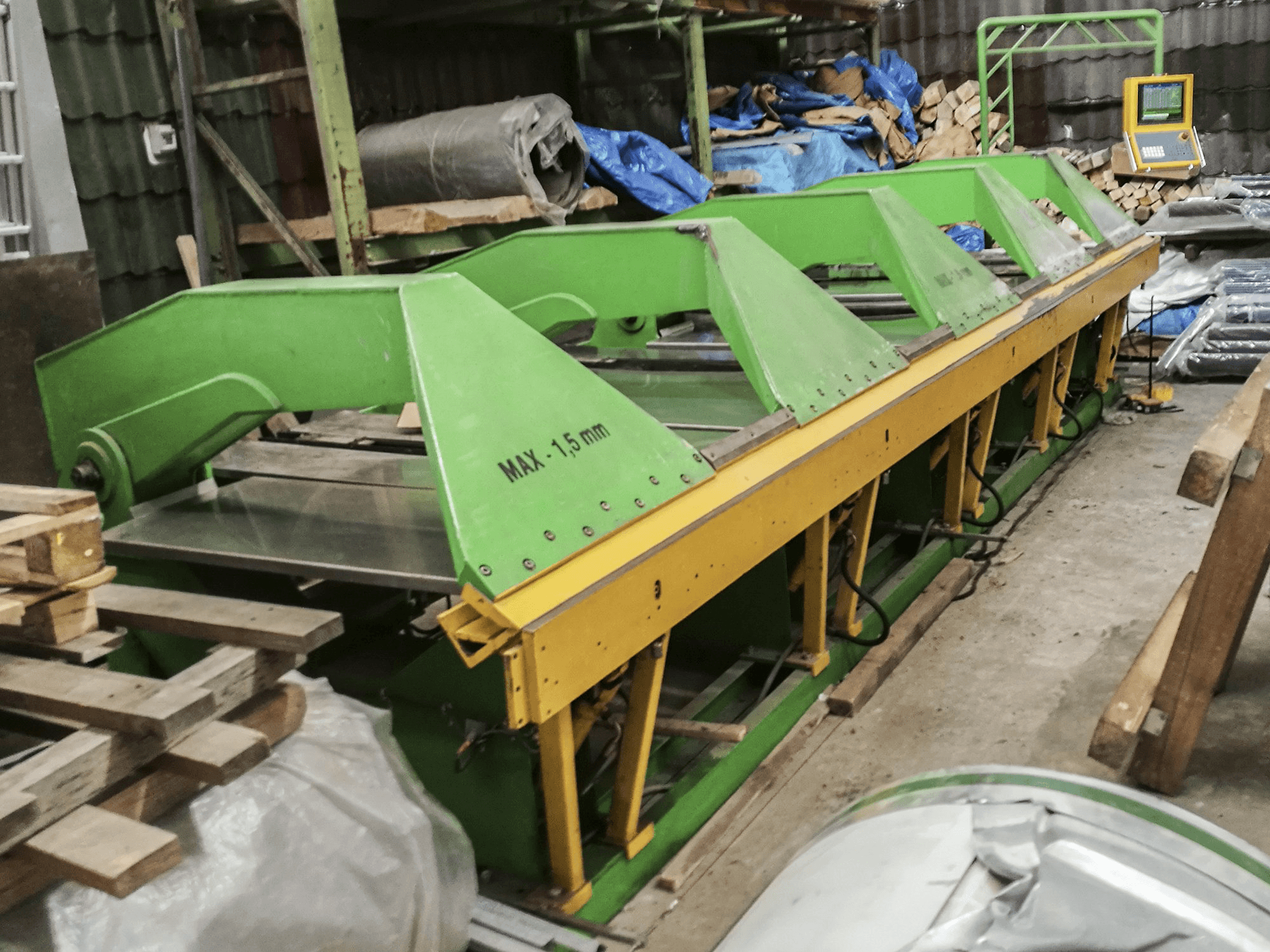 BUD-MASZ-maskinen sedd från vänsterZAGINARKA