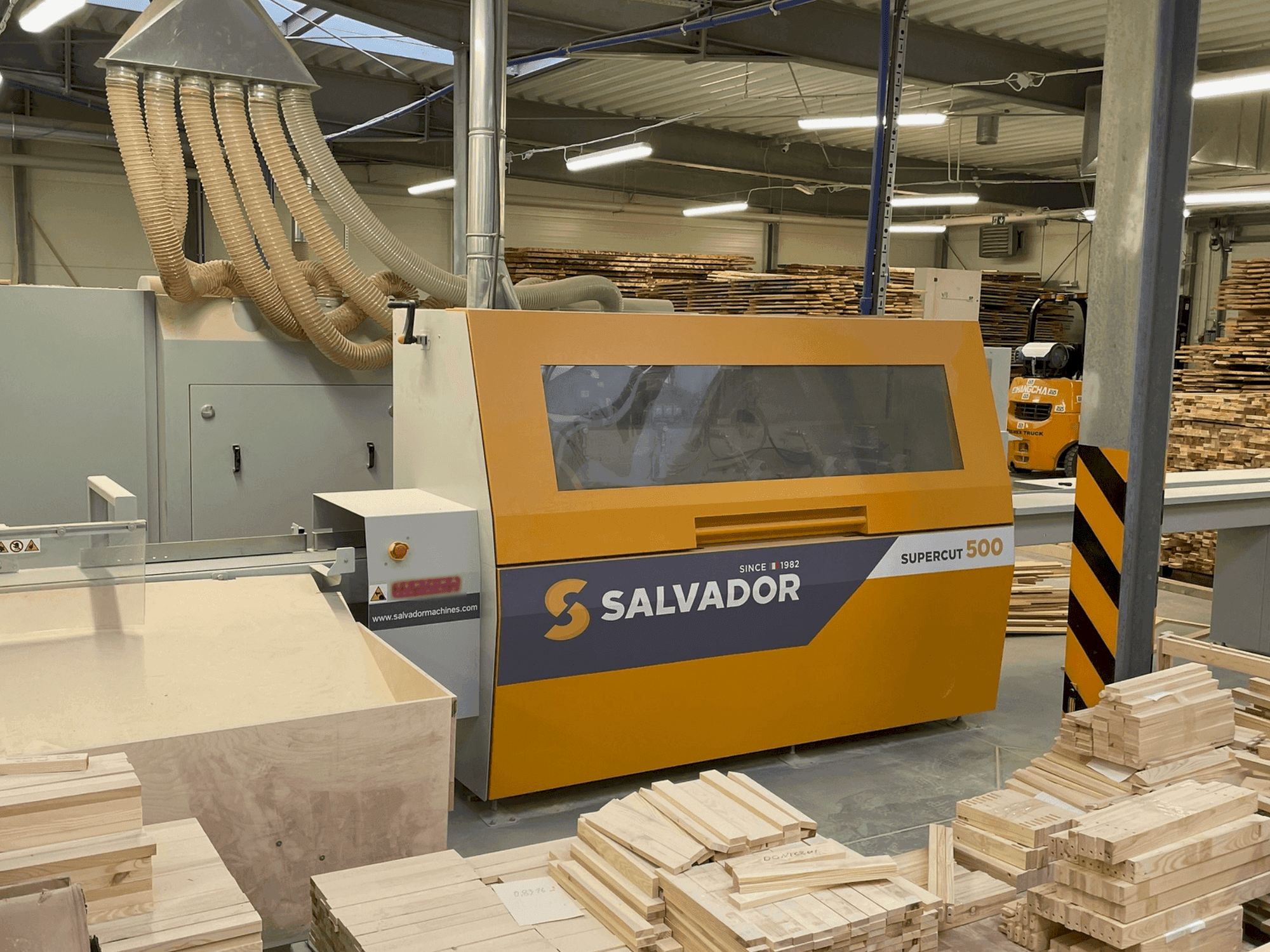 Other SUPER CUT 500-maskinen framifrån