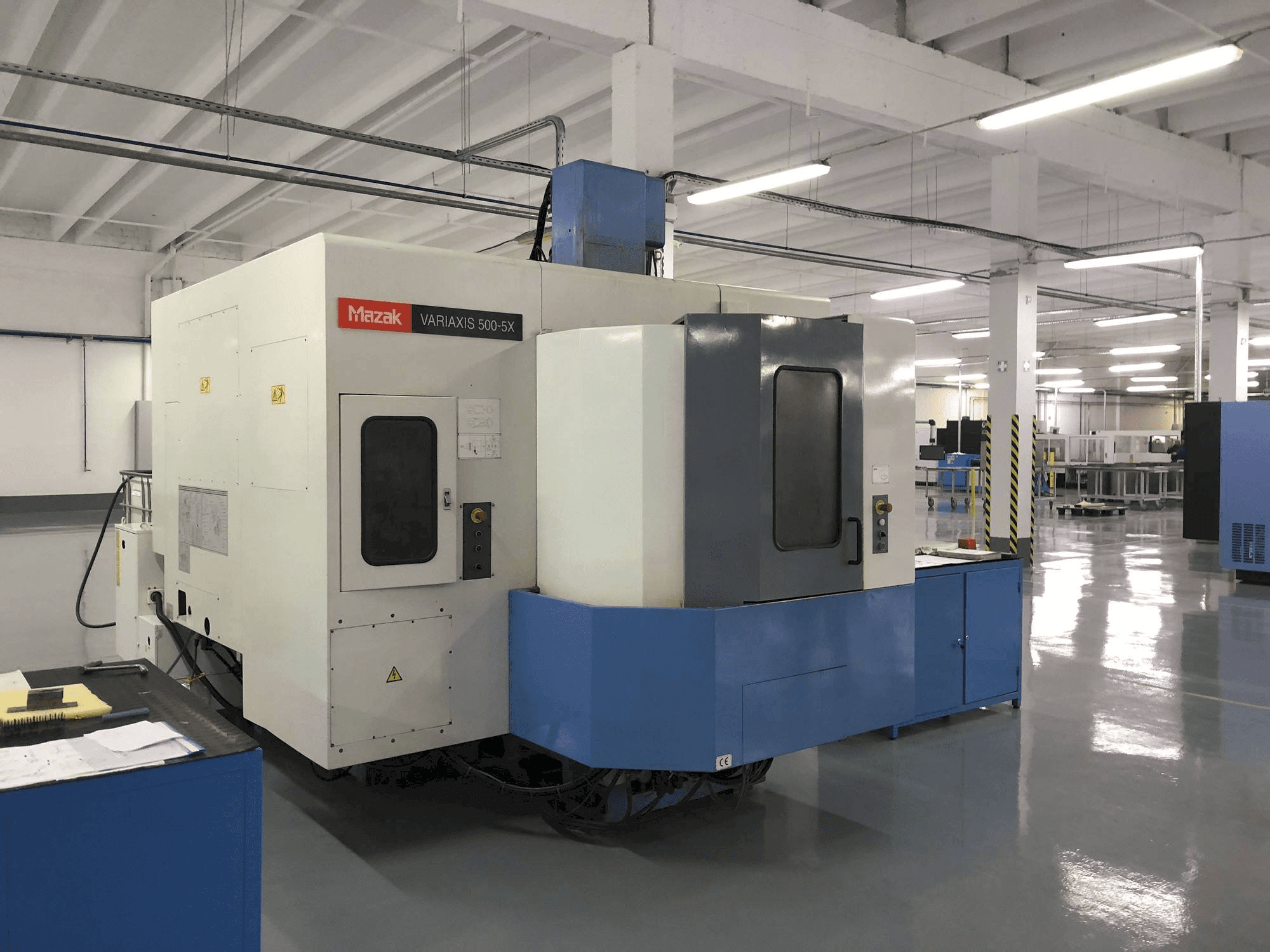 Mazak VARIAXIS 500-5X-maskinen framifrån