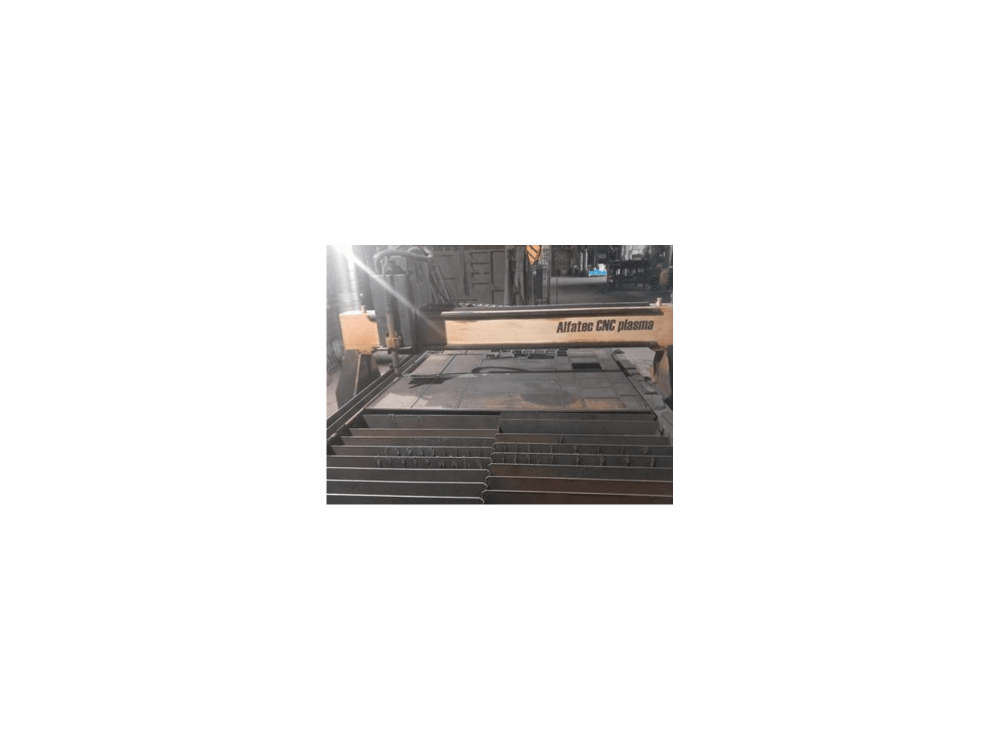 ALFATEC CNC 1,5x3M PROFI-maskinen framifrån