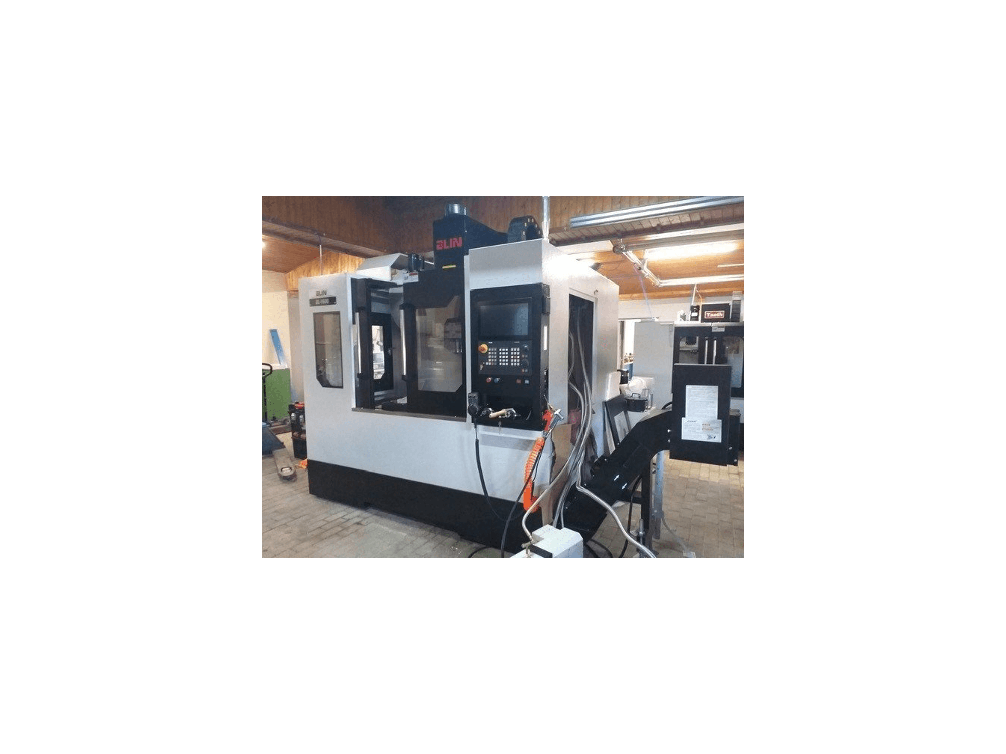 TAATH BL-Y855-maskinen framifrån