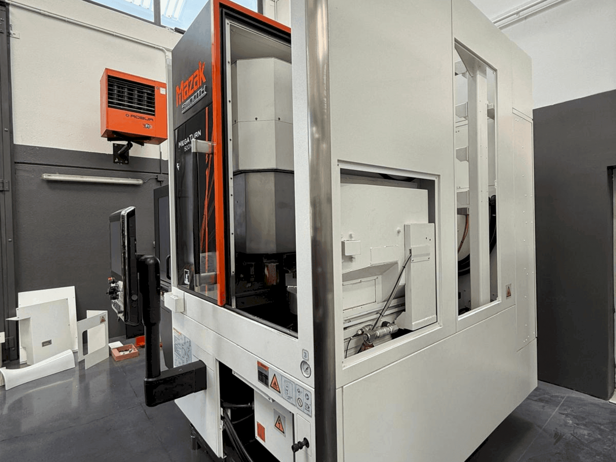 Mazak Megaturn 500 MS-maskinen framifrån
