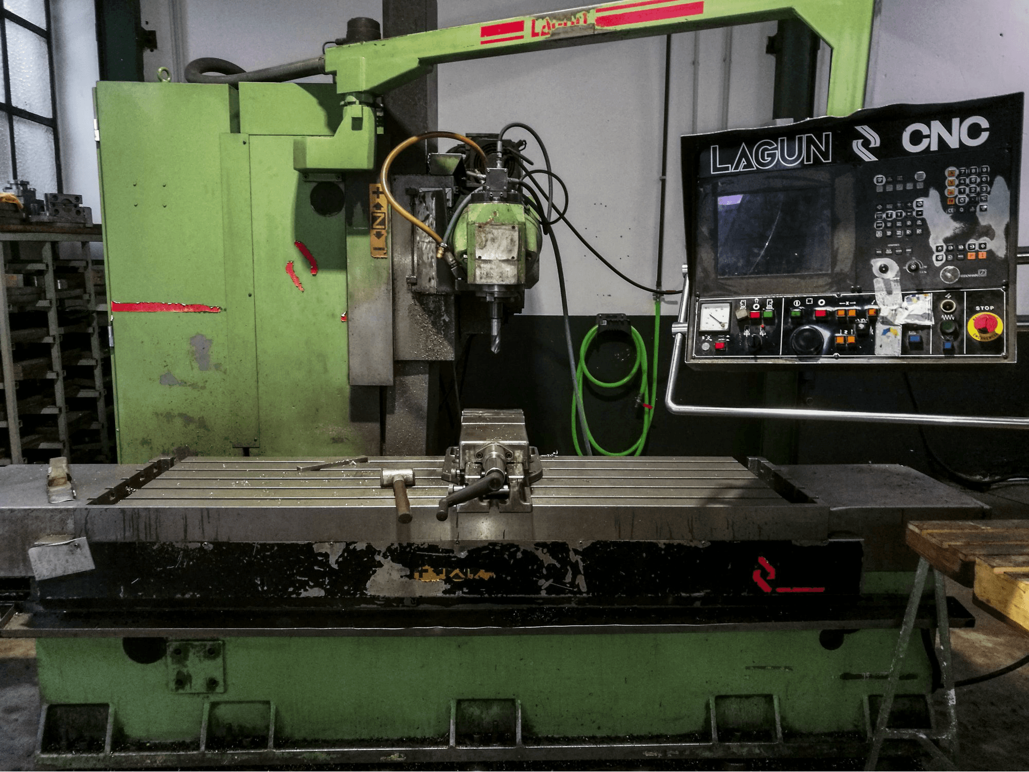 Lagun-maskinen framifrånFBF 1800