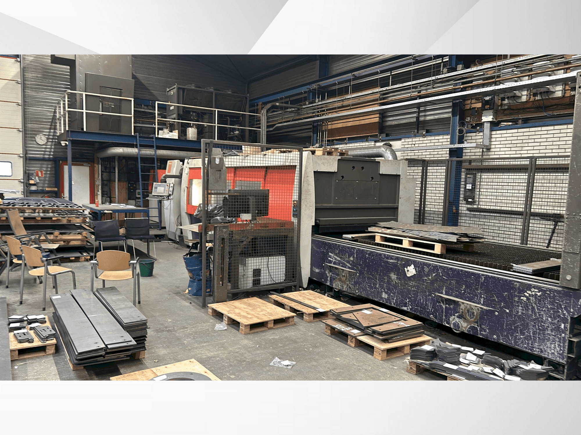 Bystronic BySpeed Pro 3015 + ByTrans Extended 3015-maskinen framifrån