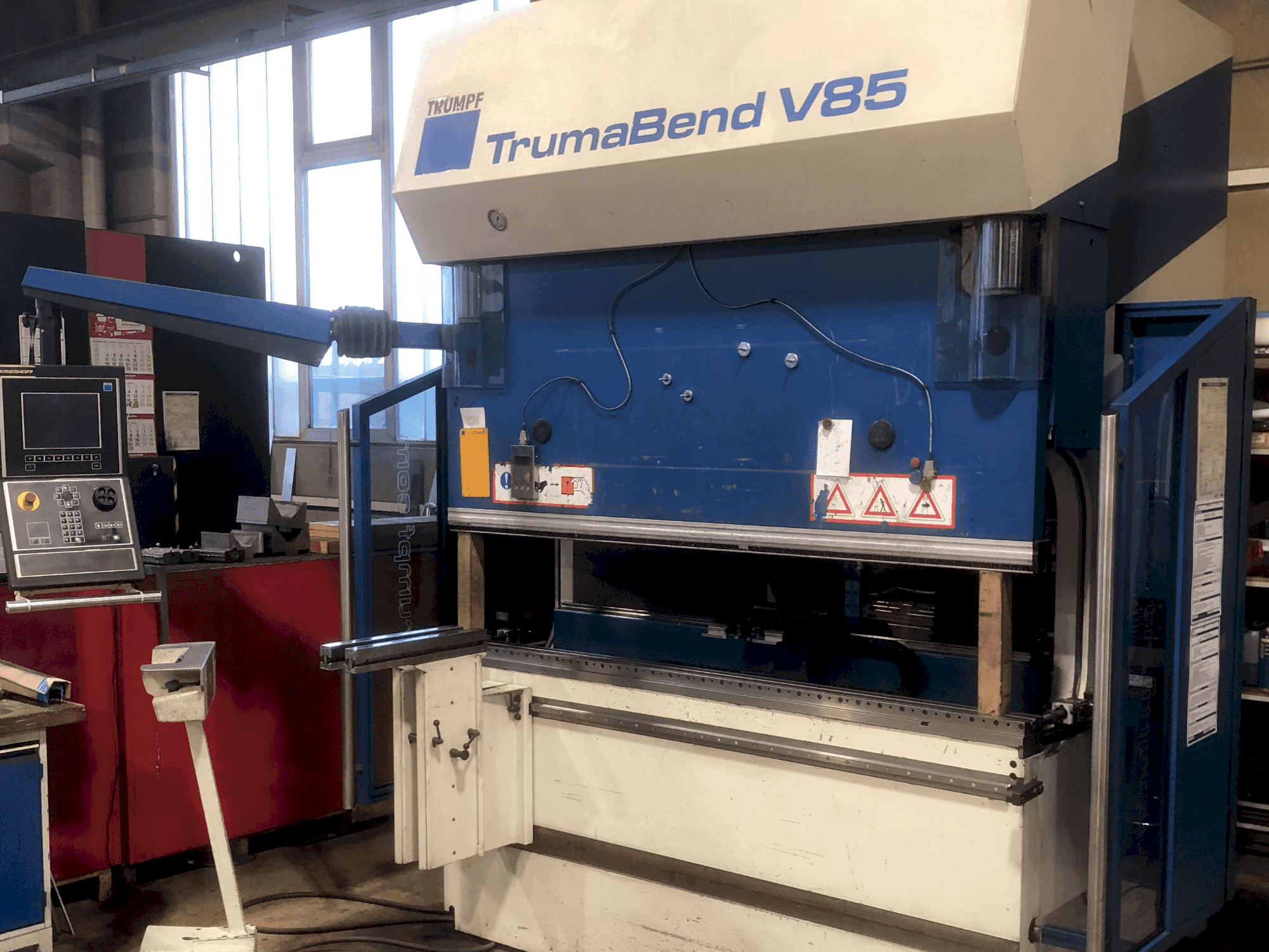 TRUMPF TrumaBend V85X-maskinen framifrån