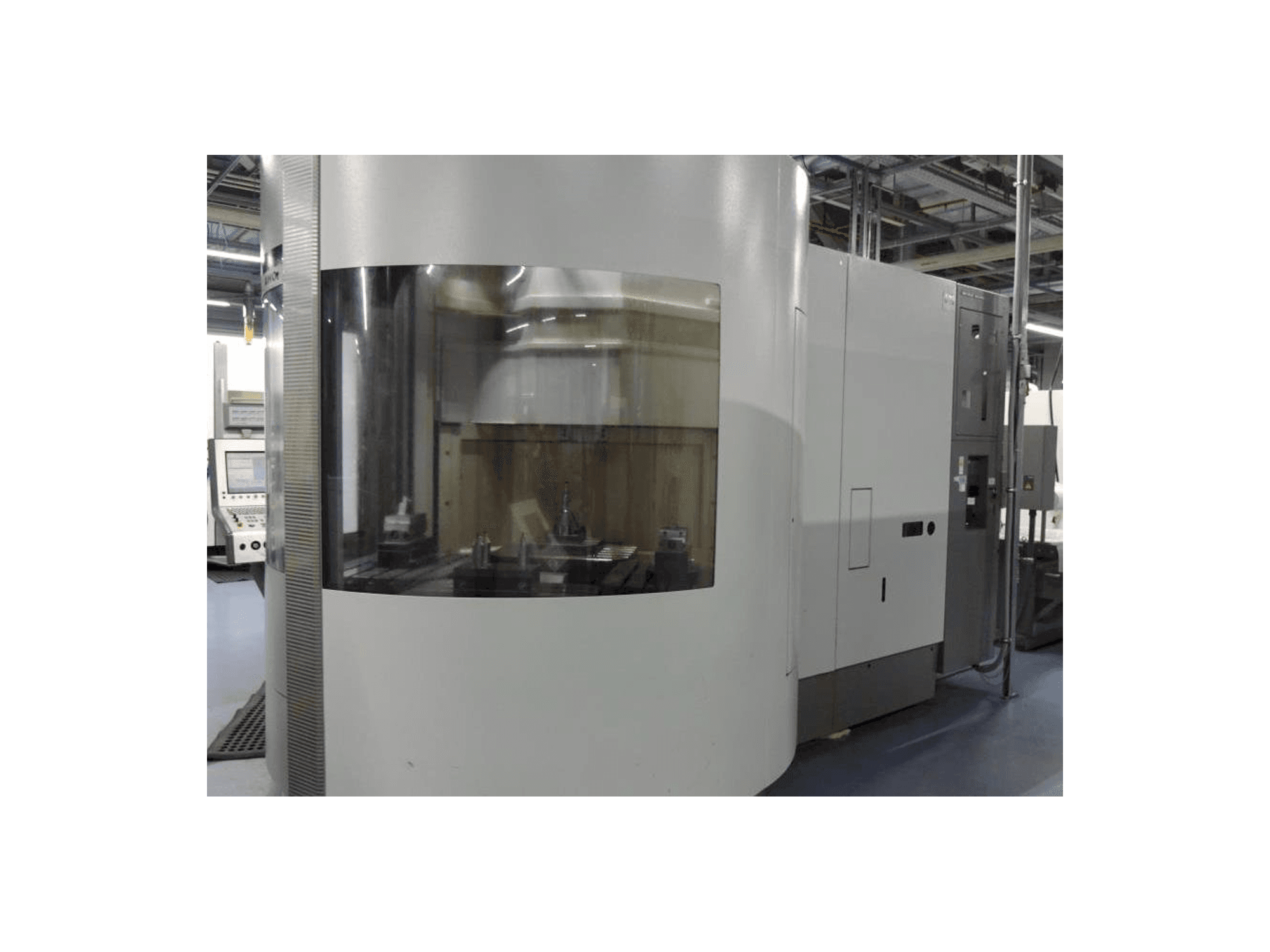 DECKEL MAHO DMC 60 T RS3-maskinen framifrån