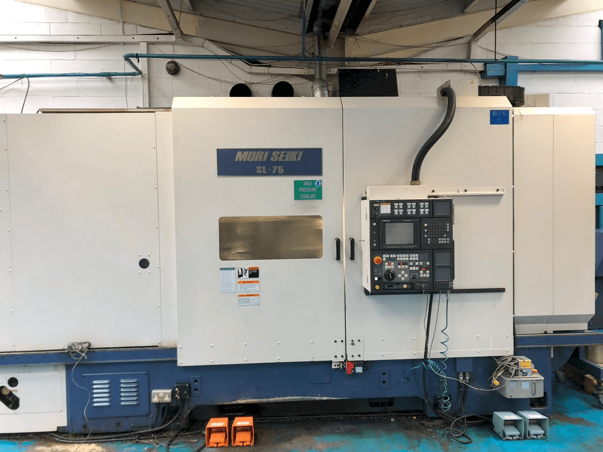 MORI SEIKI SL75-maskinen framifrån