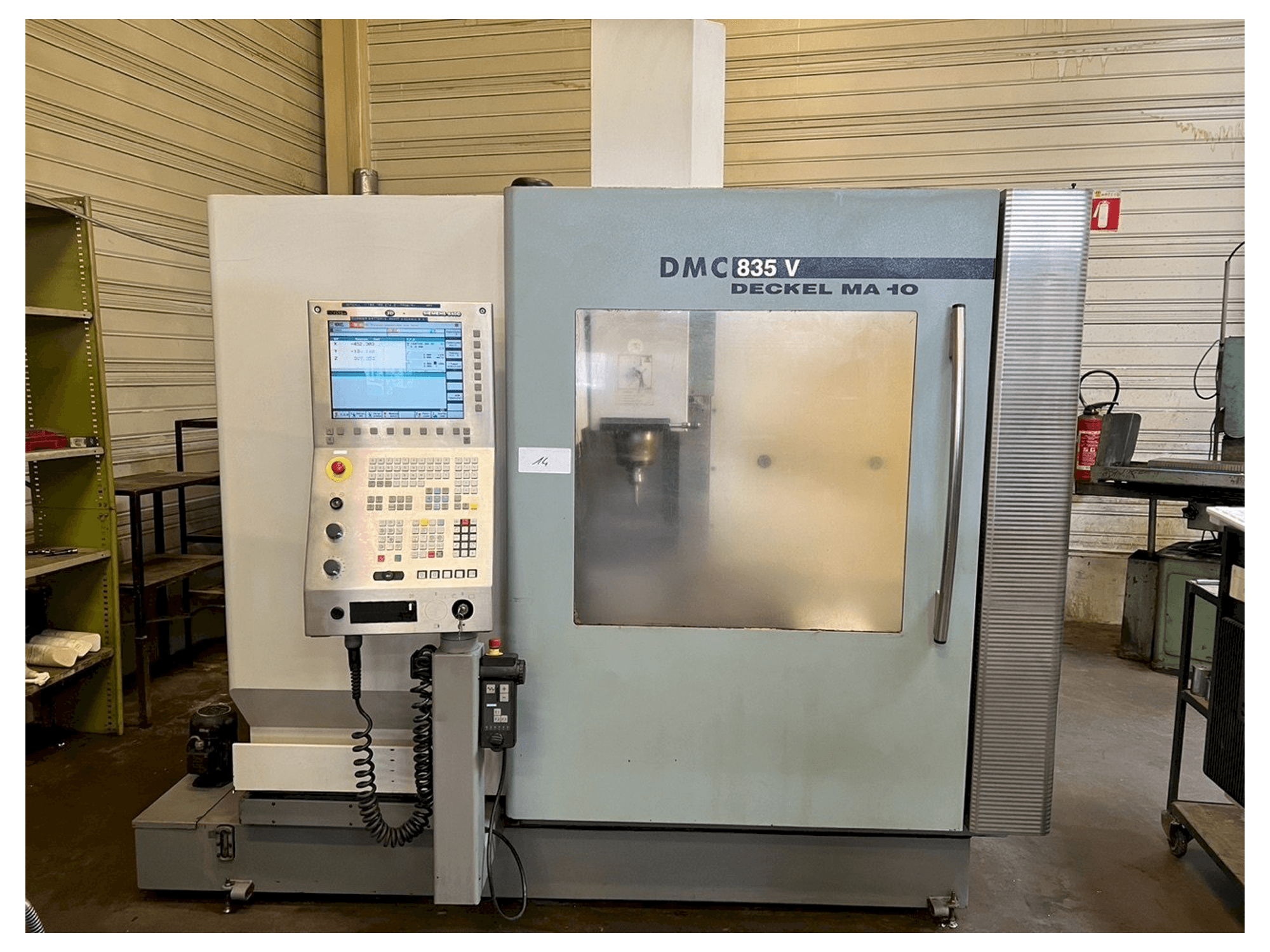 DMG DMC 835-maskinen framifrån