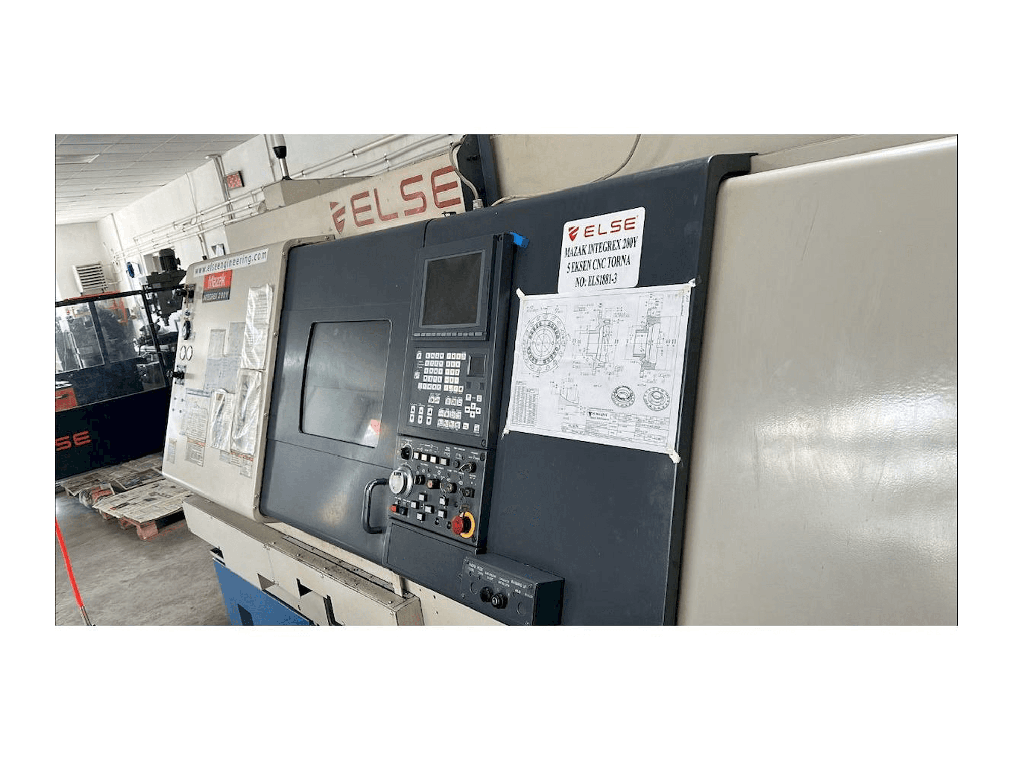 Mazak Integrex 200Y-maskinen framifrån