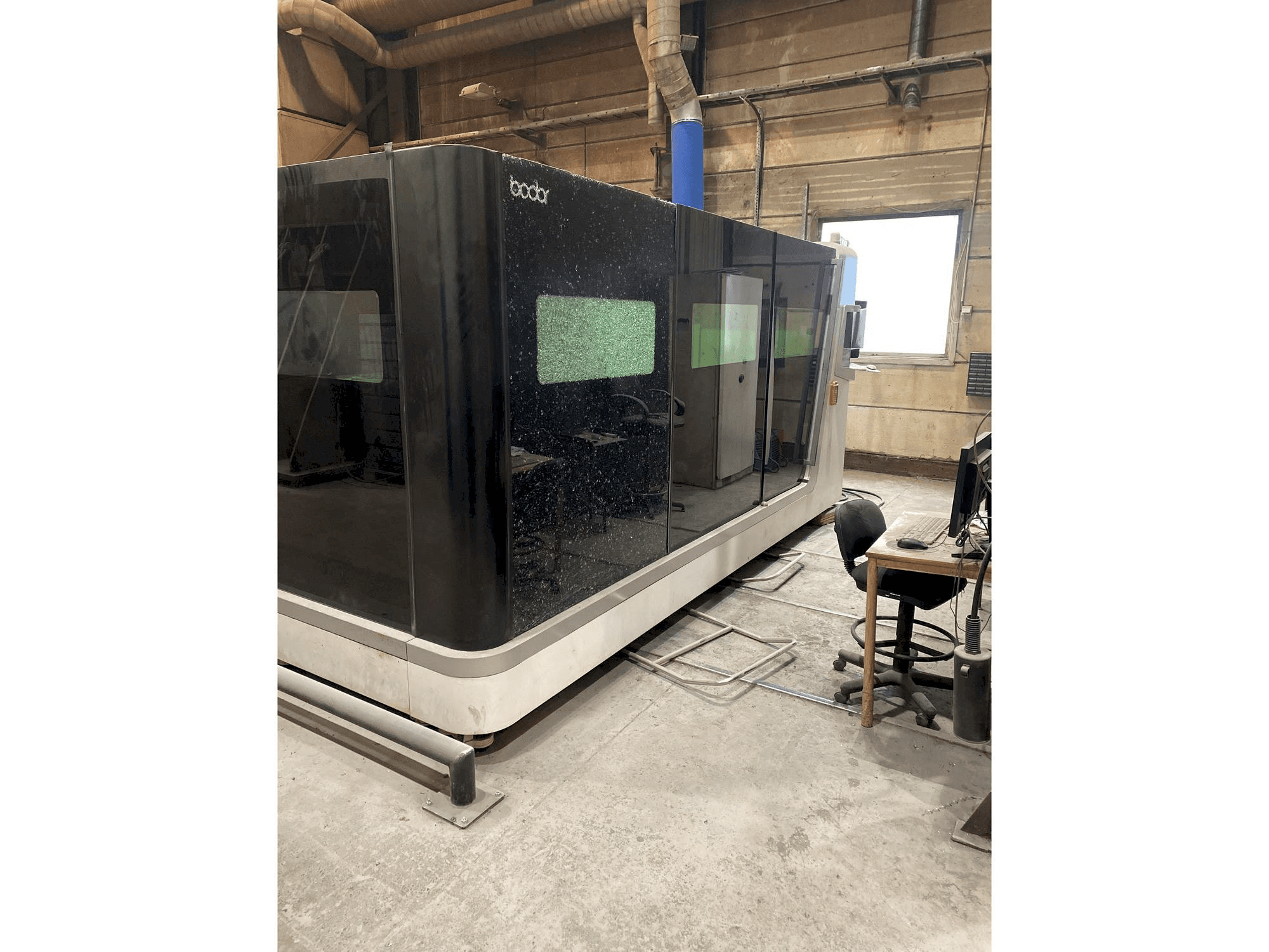 Bodor S2040-maskinen framifrån