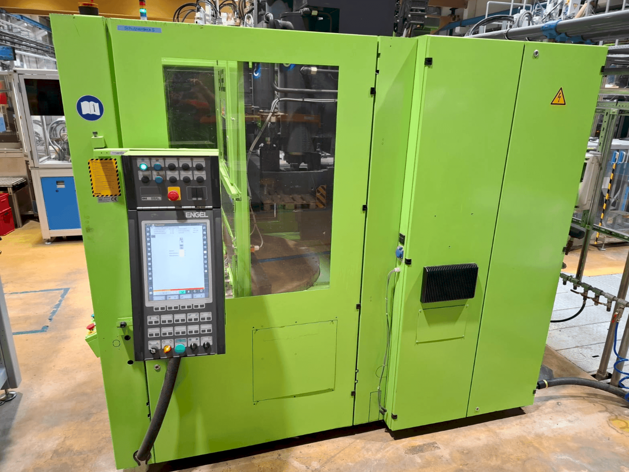 Engel Insert 80V/40-maskinen framifrån